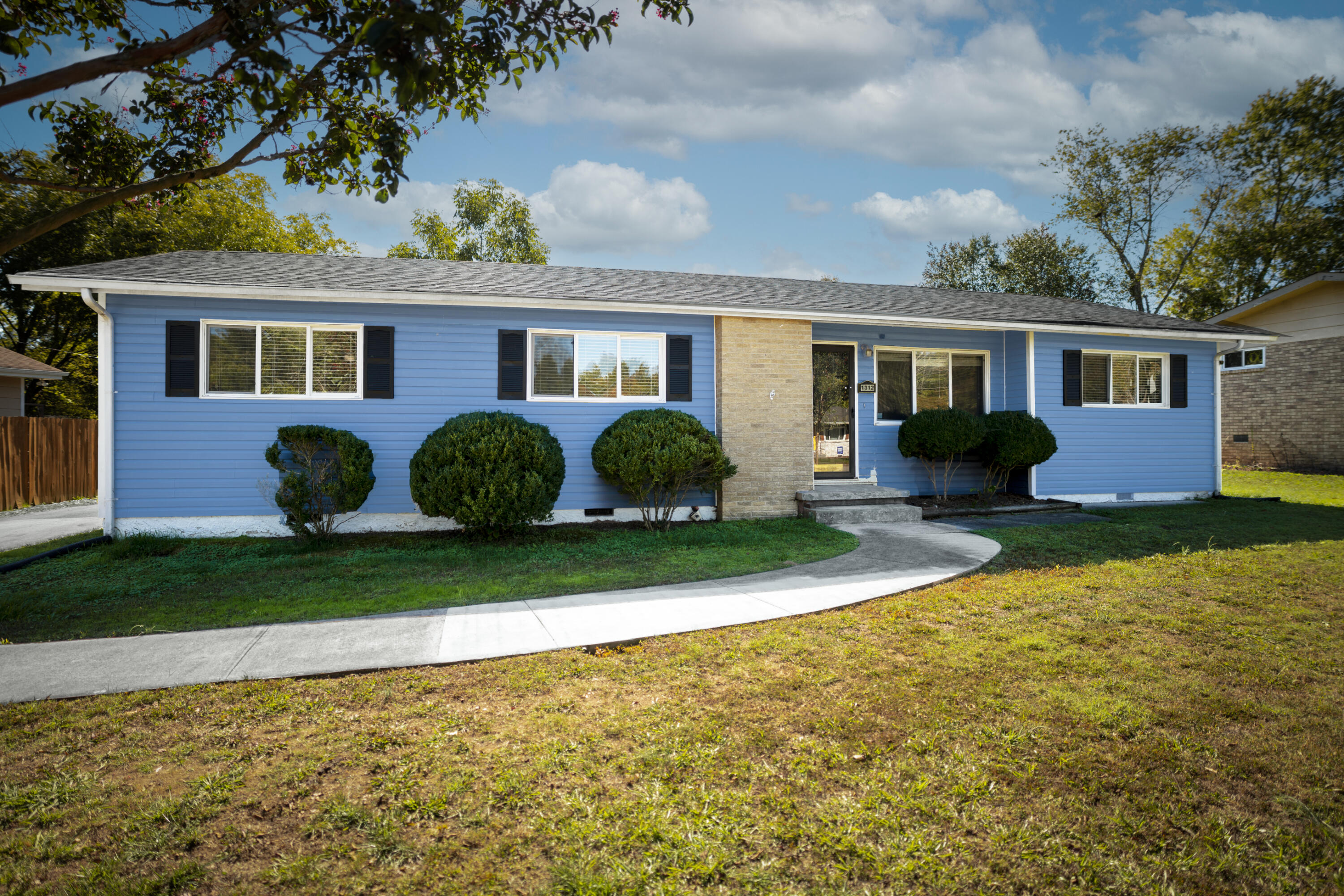 1312 Ridgefield Circle