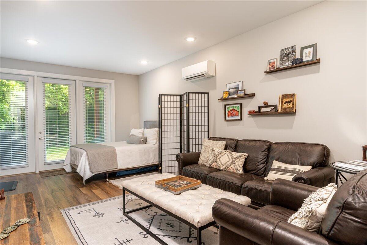 1437 Stockyard Place