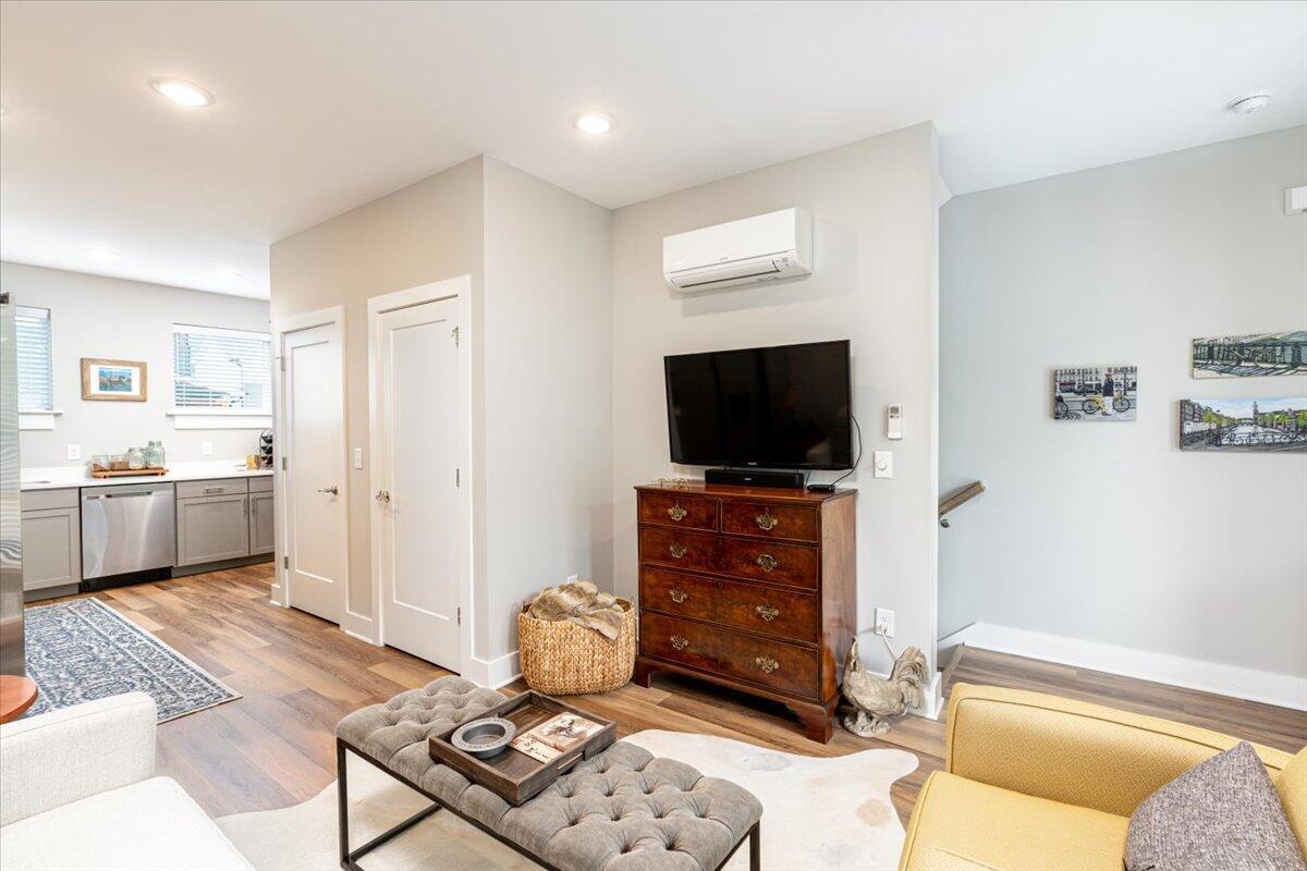 1437 Stockyard Place