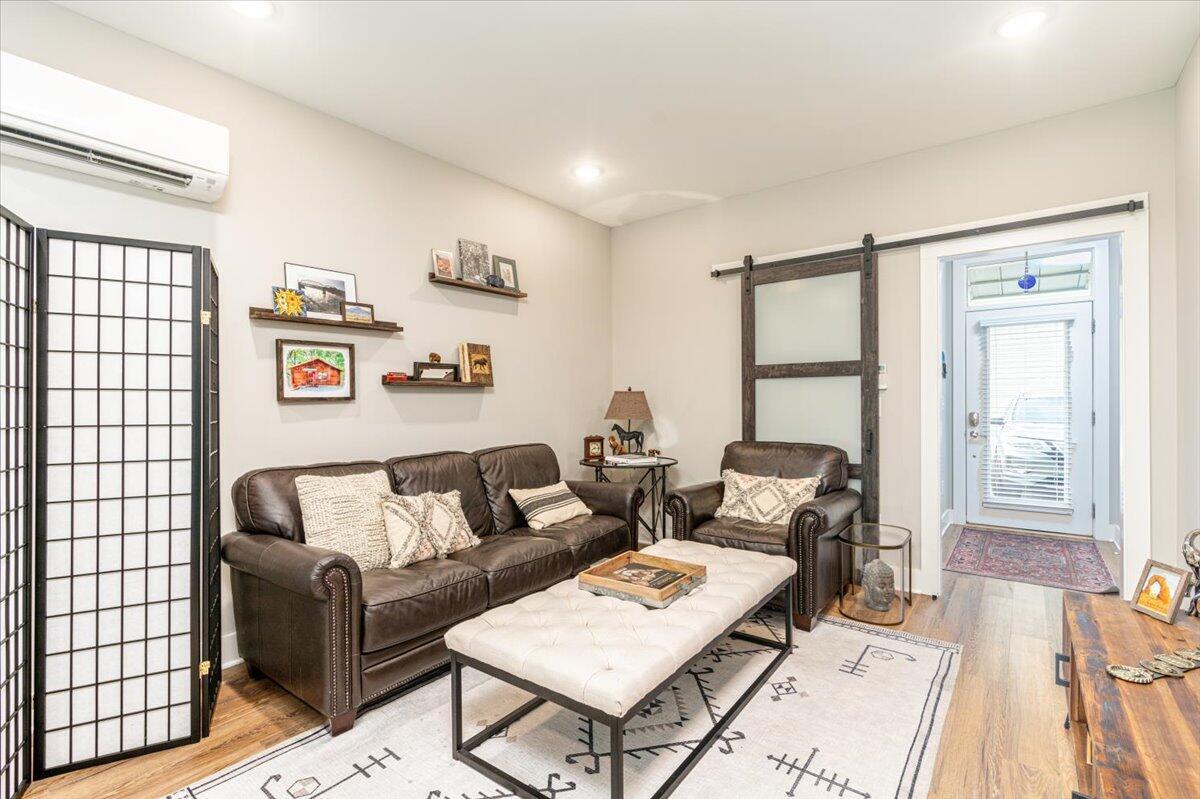 1437 Stockyard Place