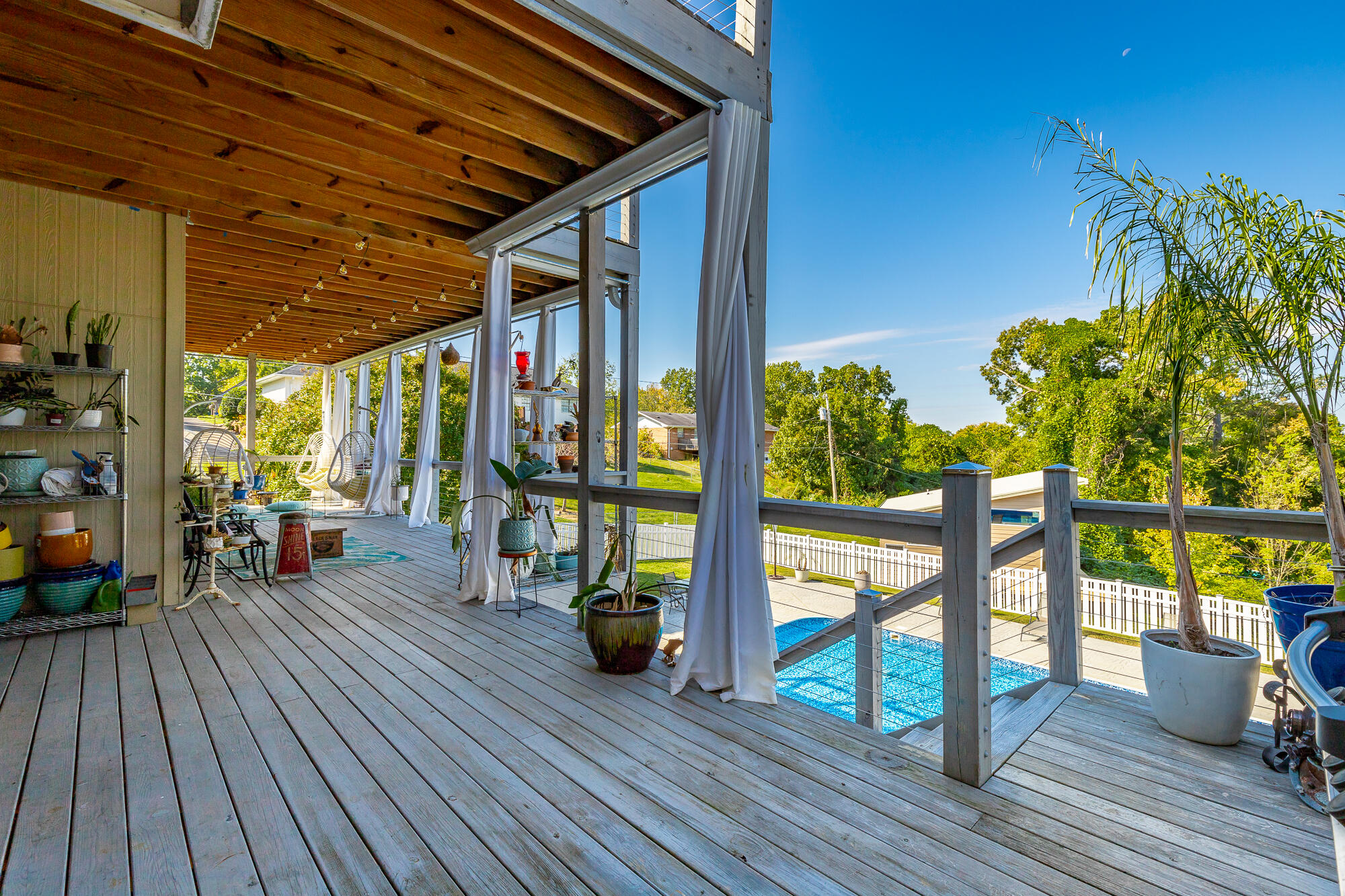 1211 Panorama Dr
