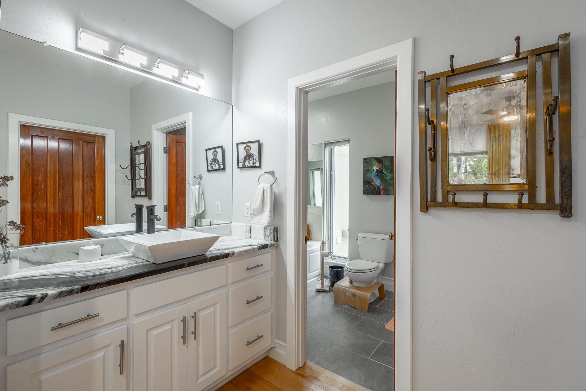 1211 Panorama Dr