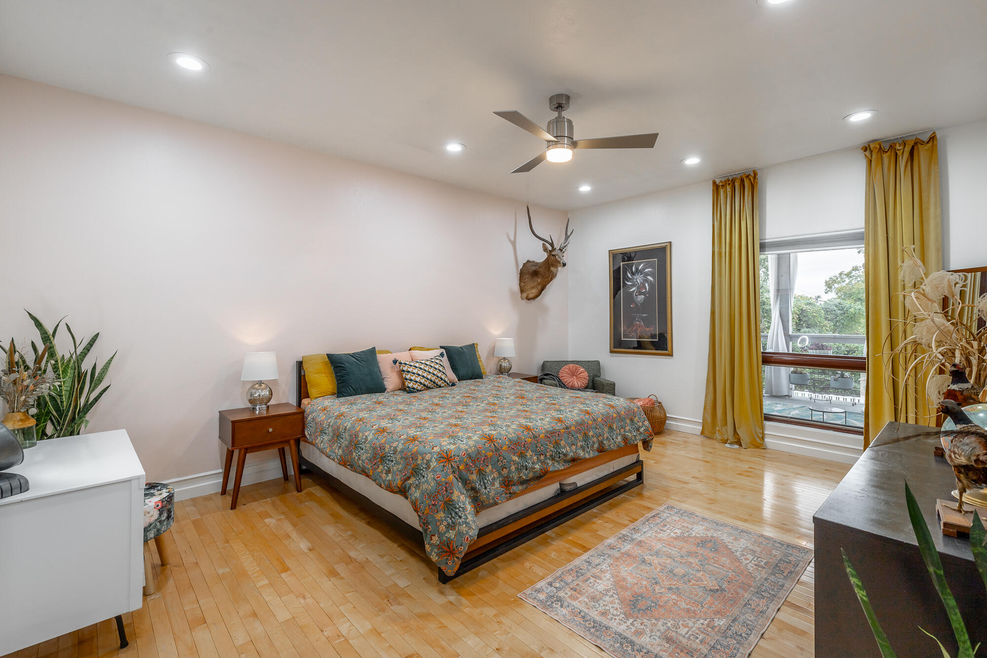 1211 Panorama Dr