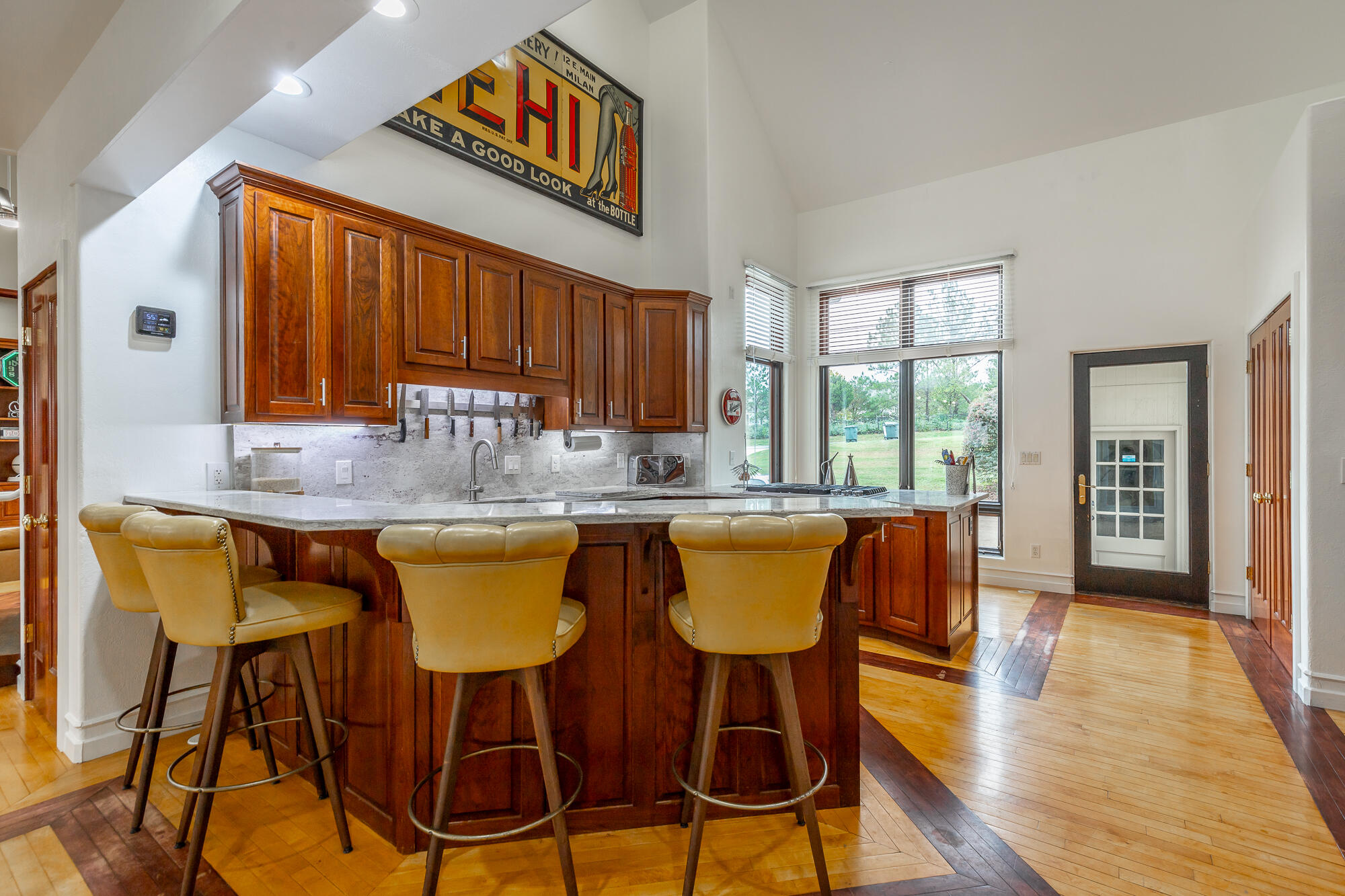 1211 Panorama Dr