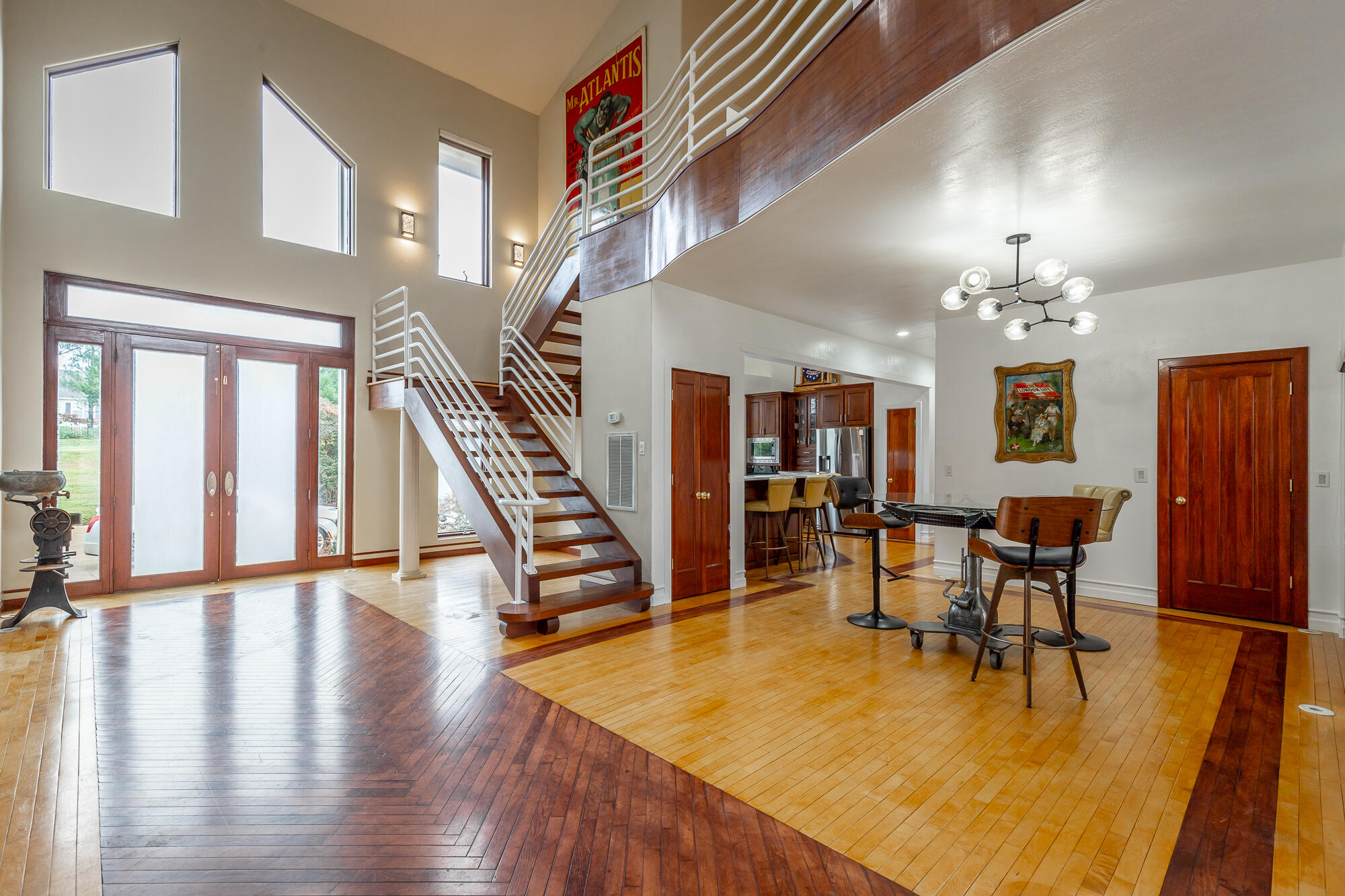 1211 Panorama Dr