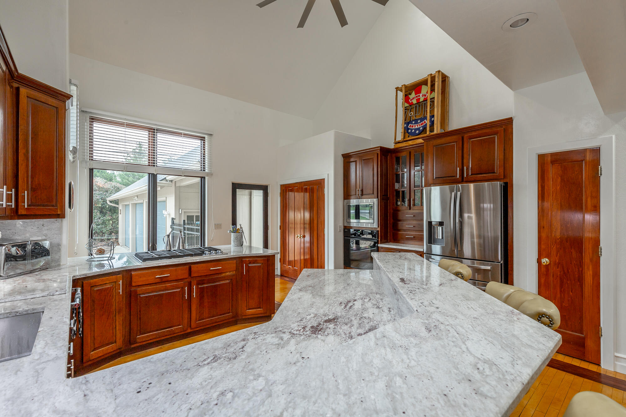 1211 Panorama Dr