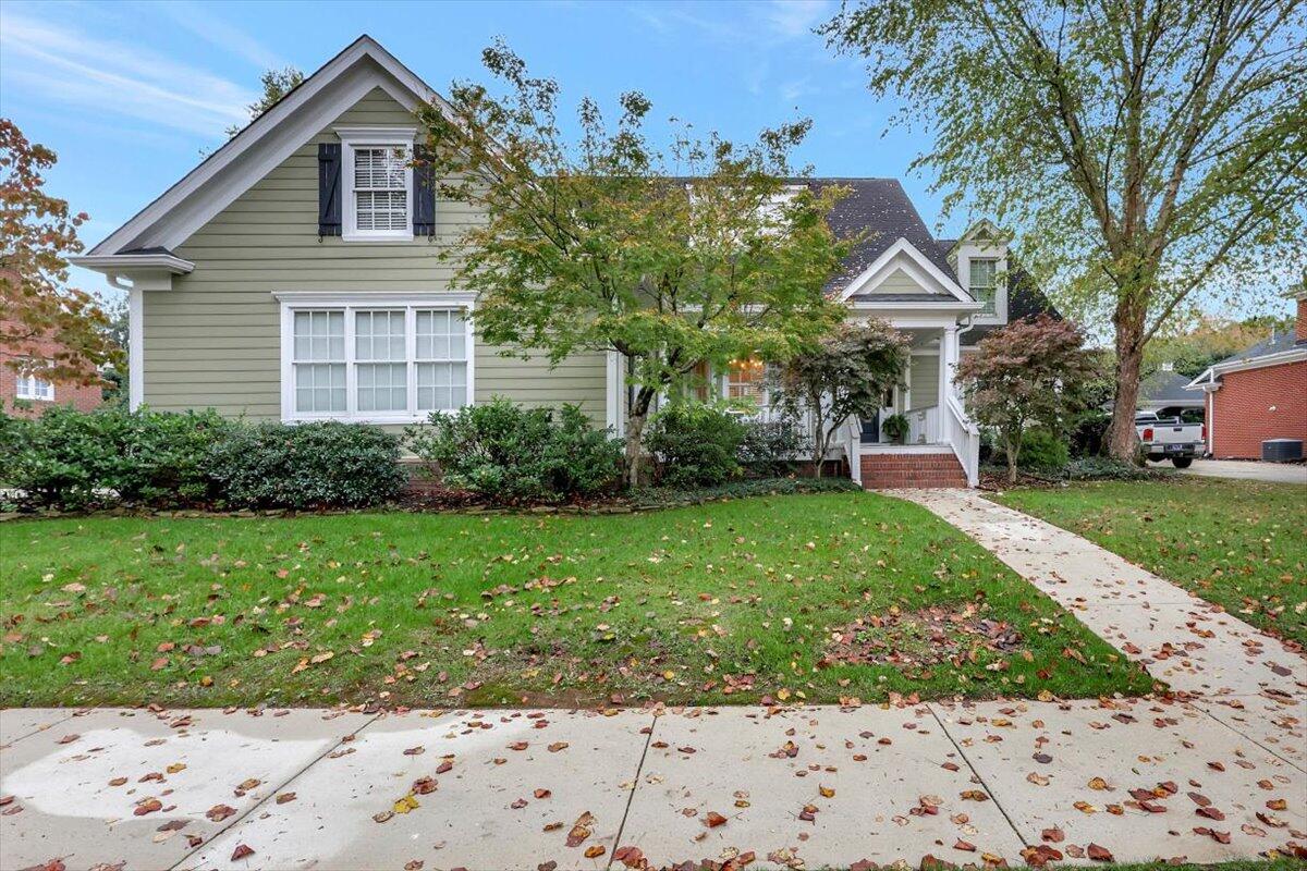 1736 Chippenham Drive