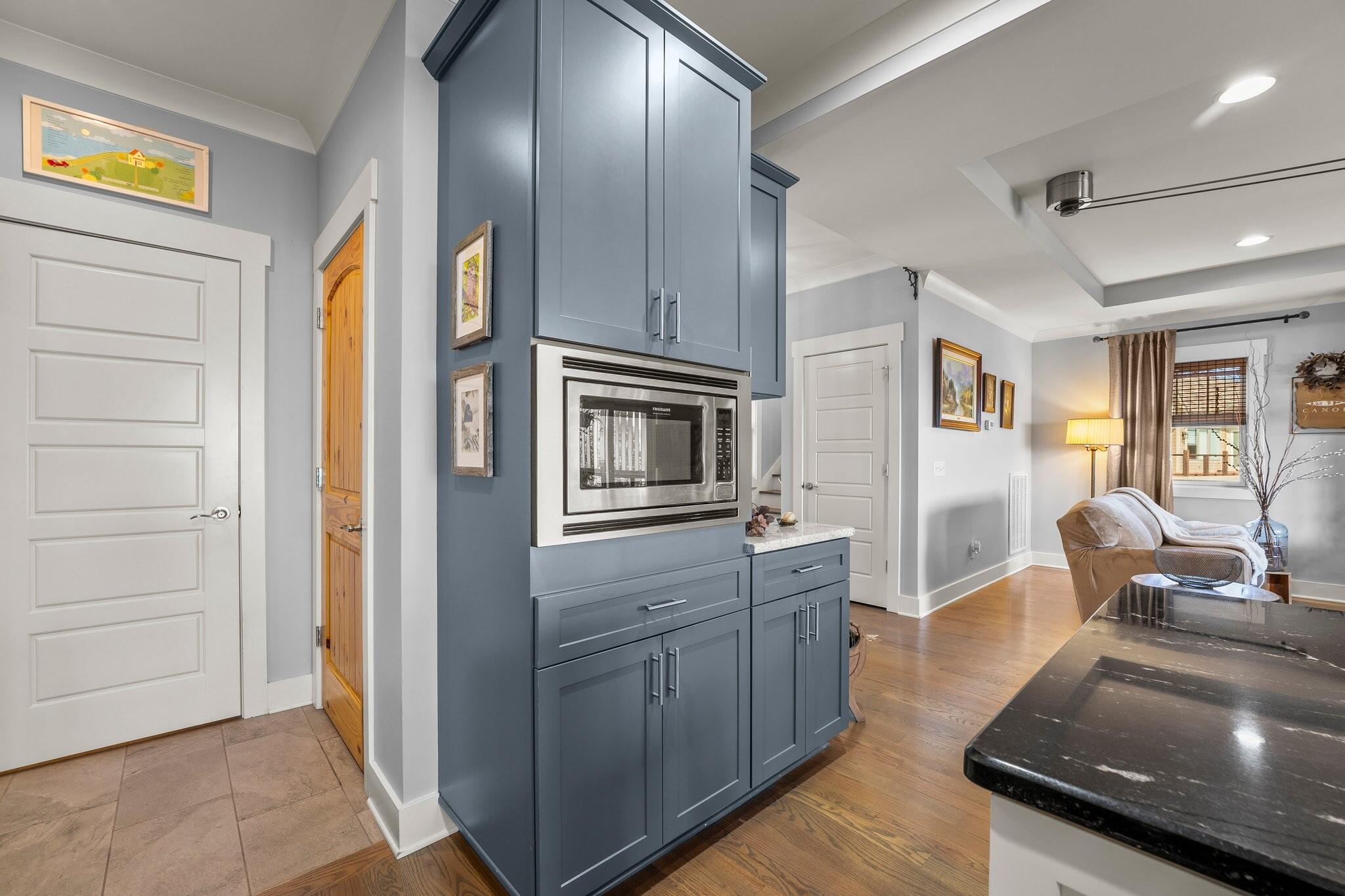 2372 River Bluffs Drive