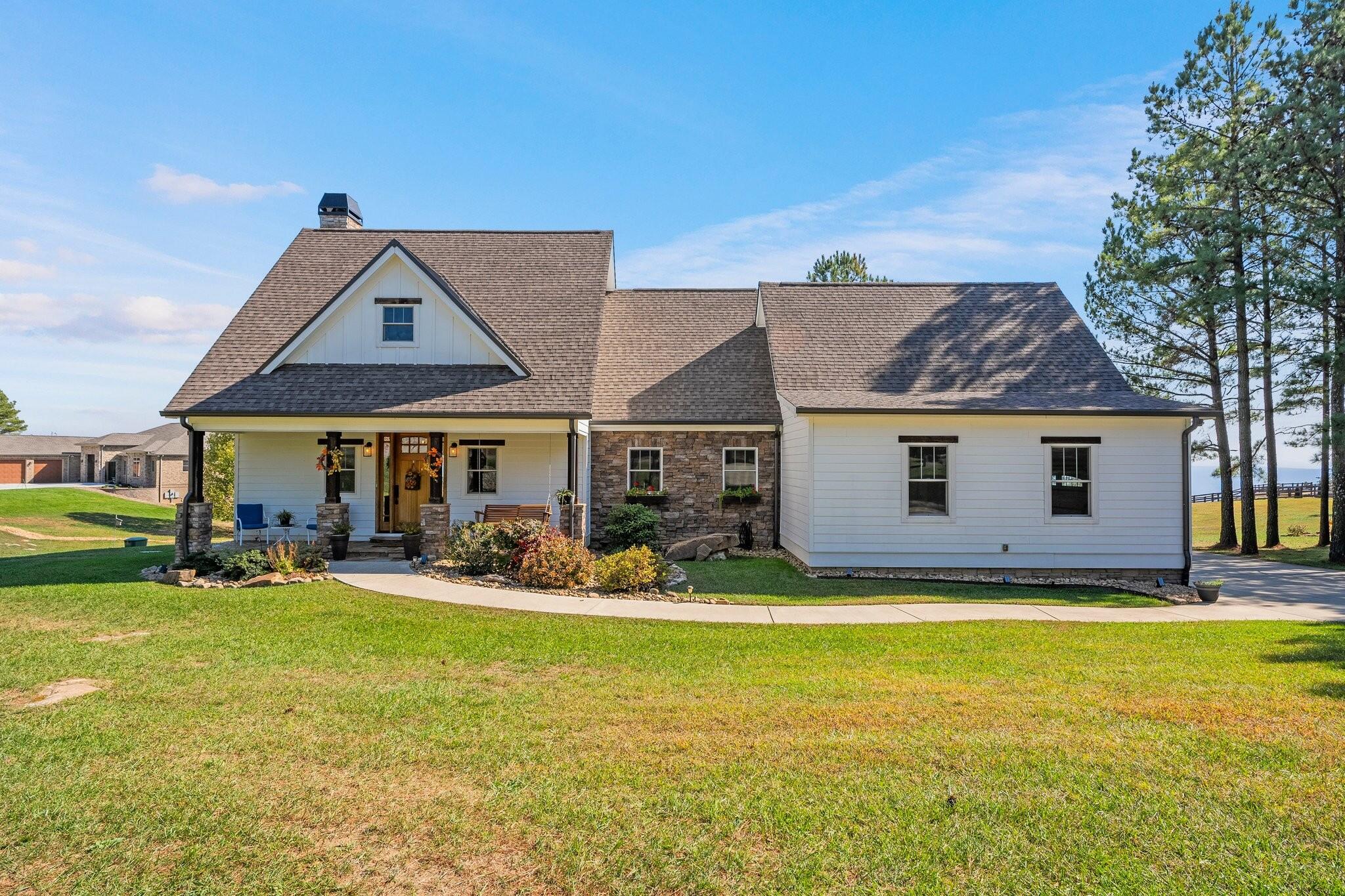 2372 River Bluffs Drive