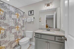 575 NE Bellingham Drive