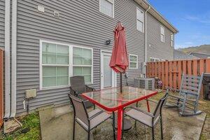 575 NE Bellingham Drive