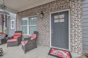 575 NE Bellingham Drive