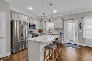 575 NE Bellingham Drive