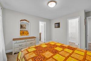 575 NE Bellingham Drive