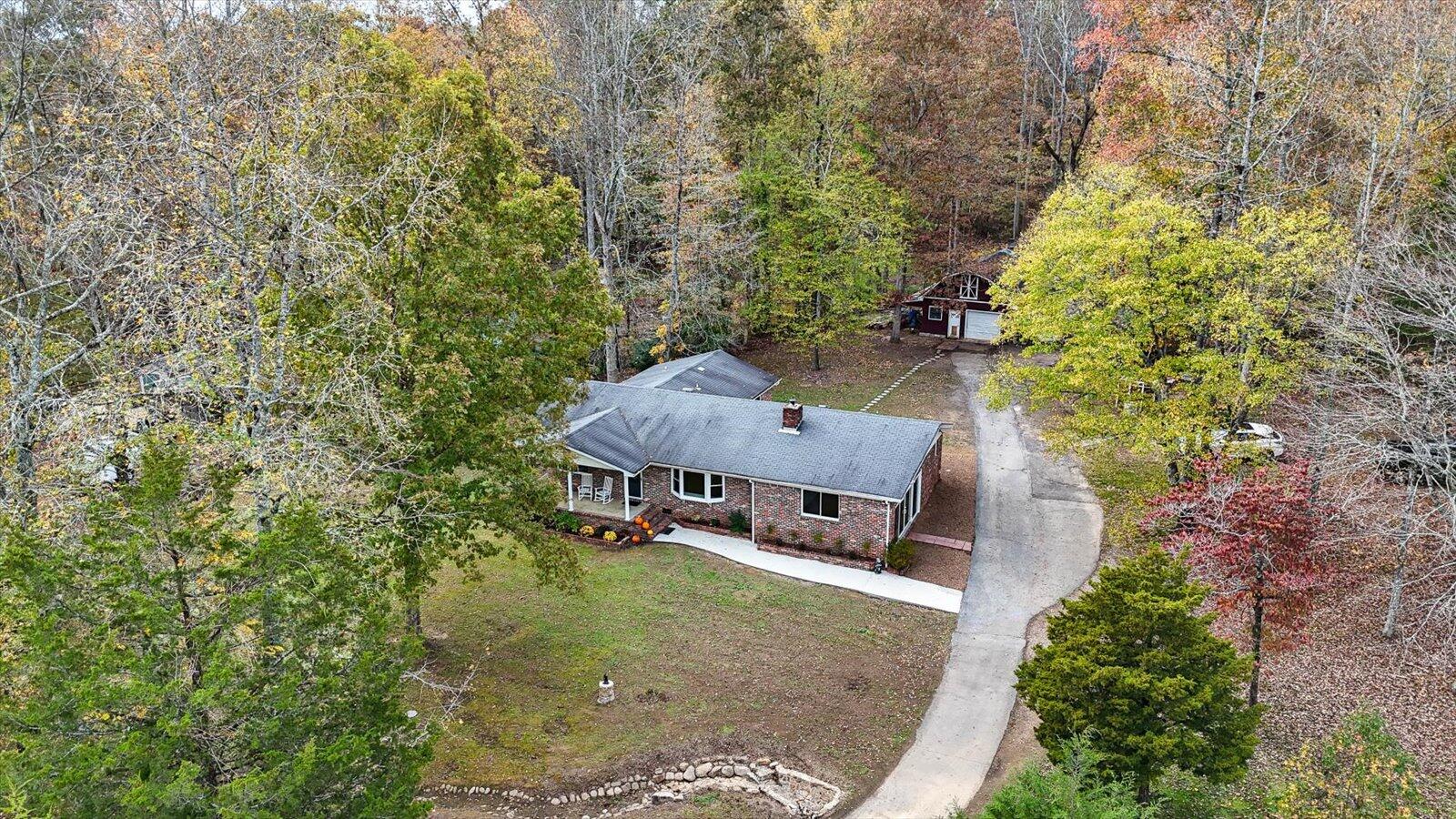 5037 Johnston Road, McDonald