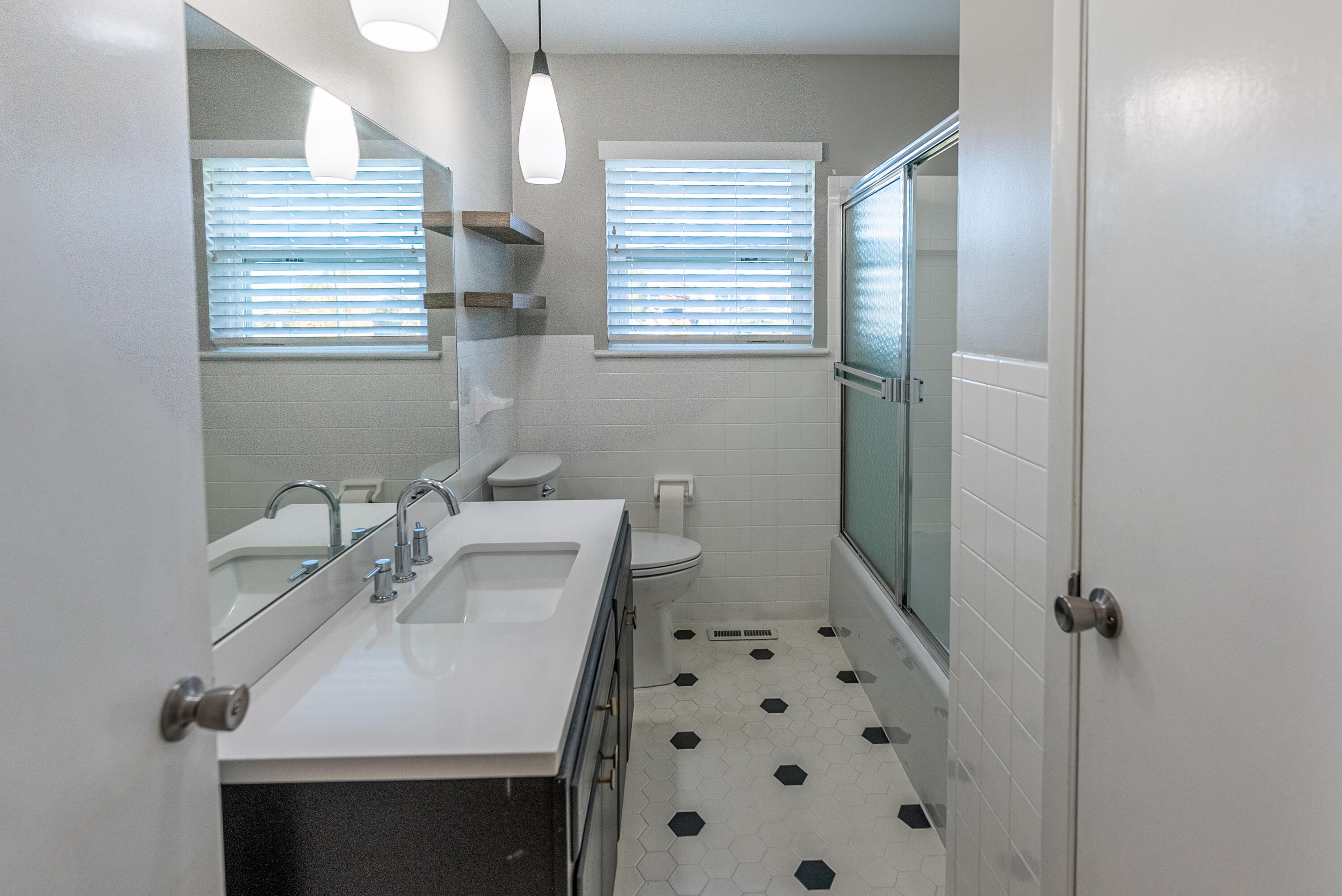 8104 Holly Crest Drive