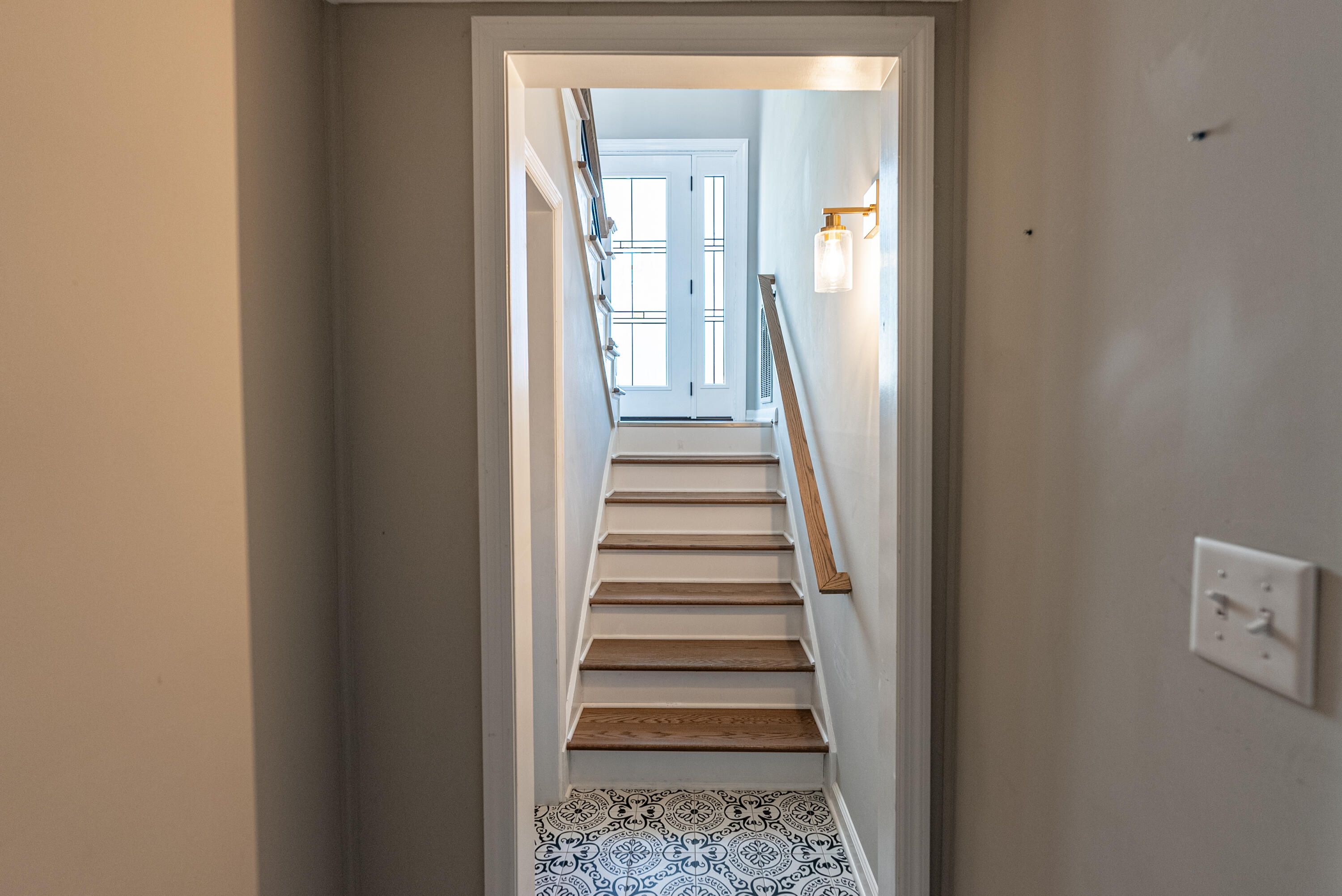 8104 Holly Crest Drive