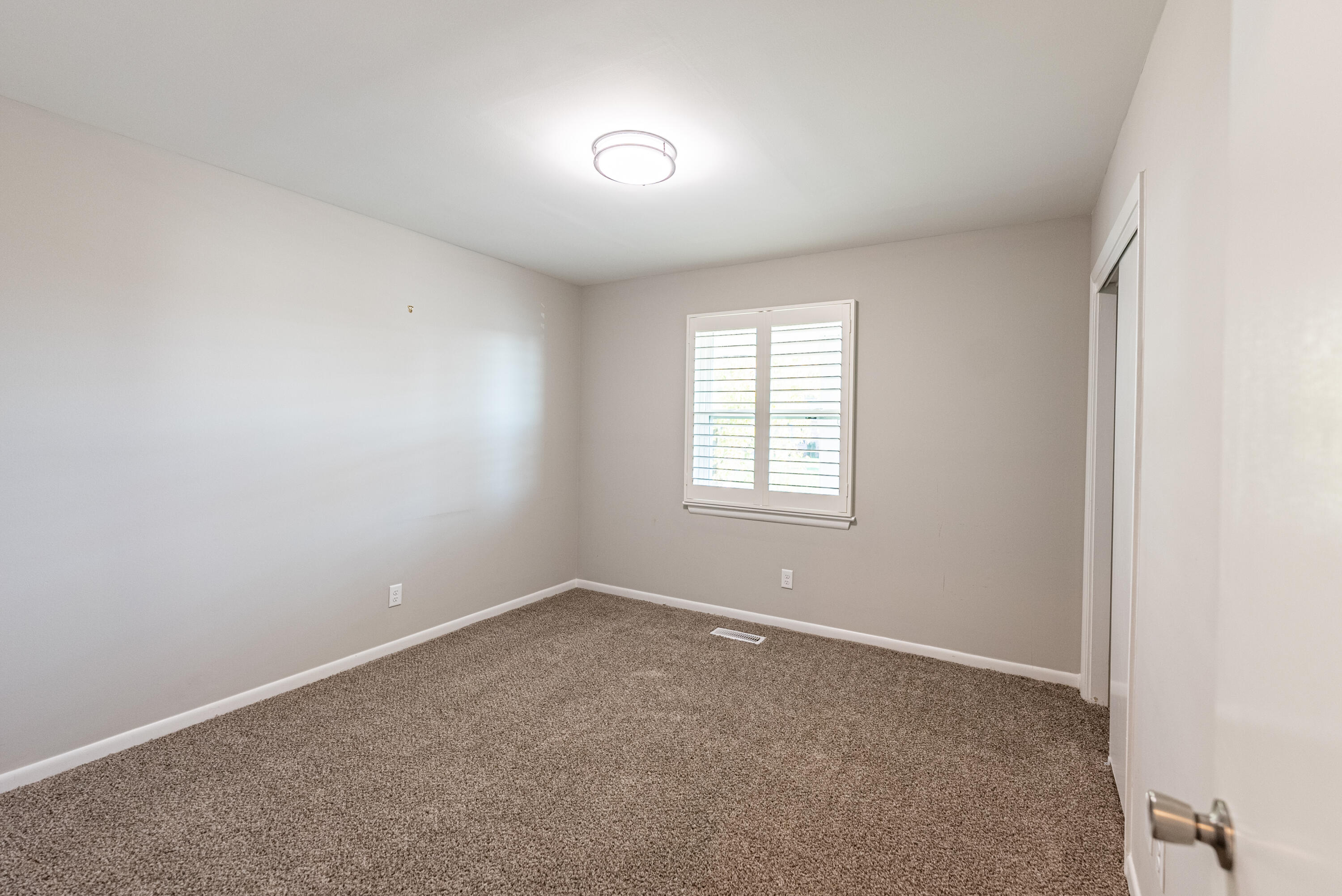 8104 Holly Crest Drive