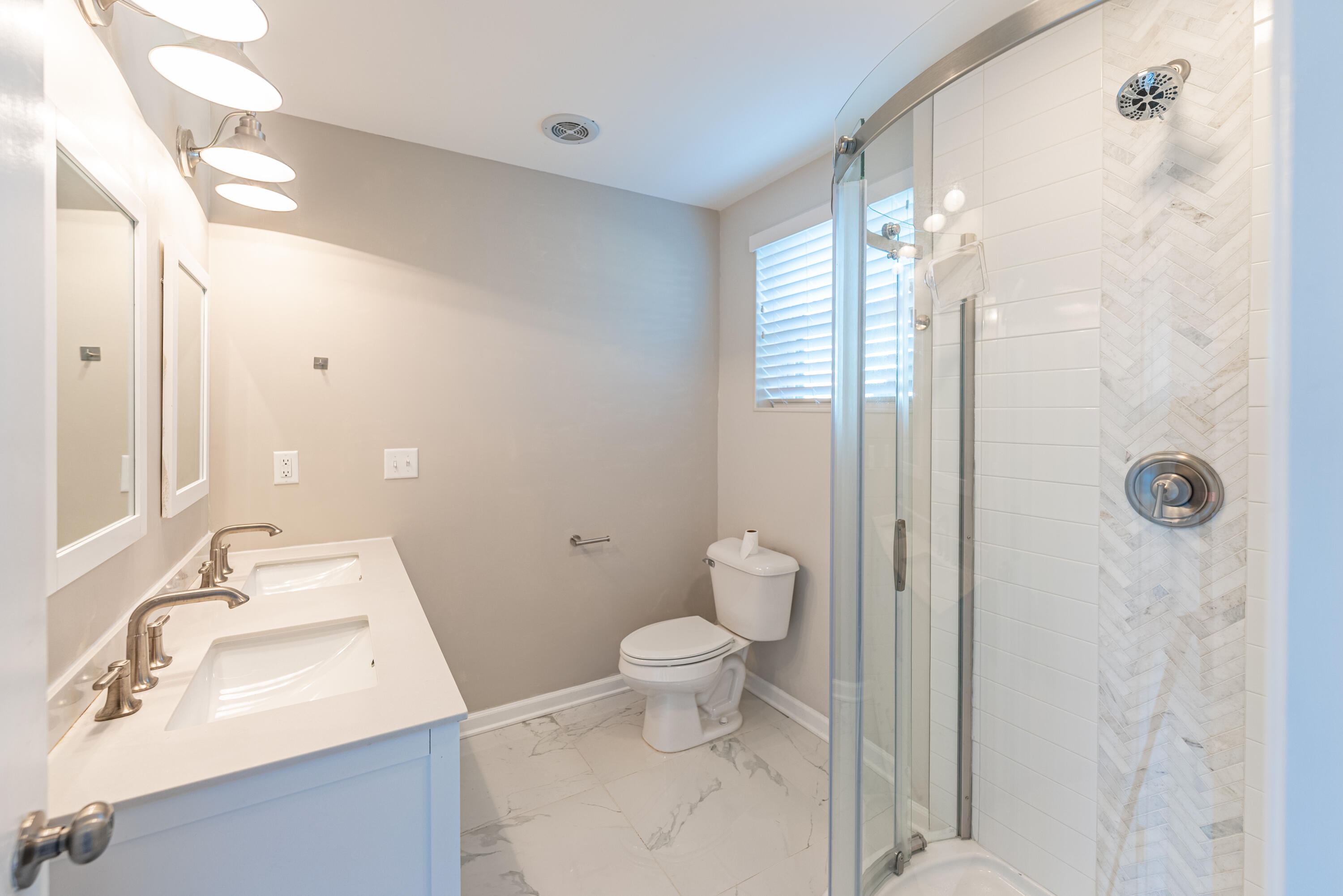 8104 Holly Crest Drive