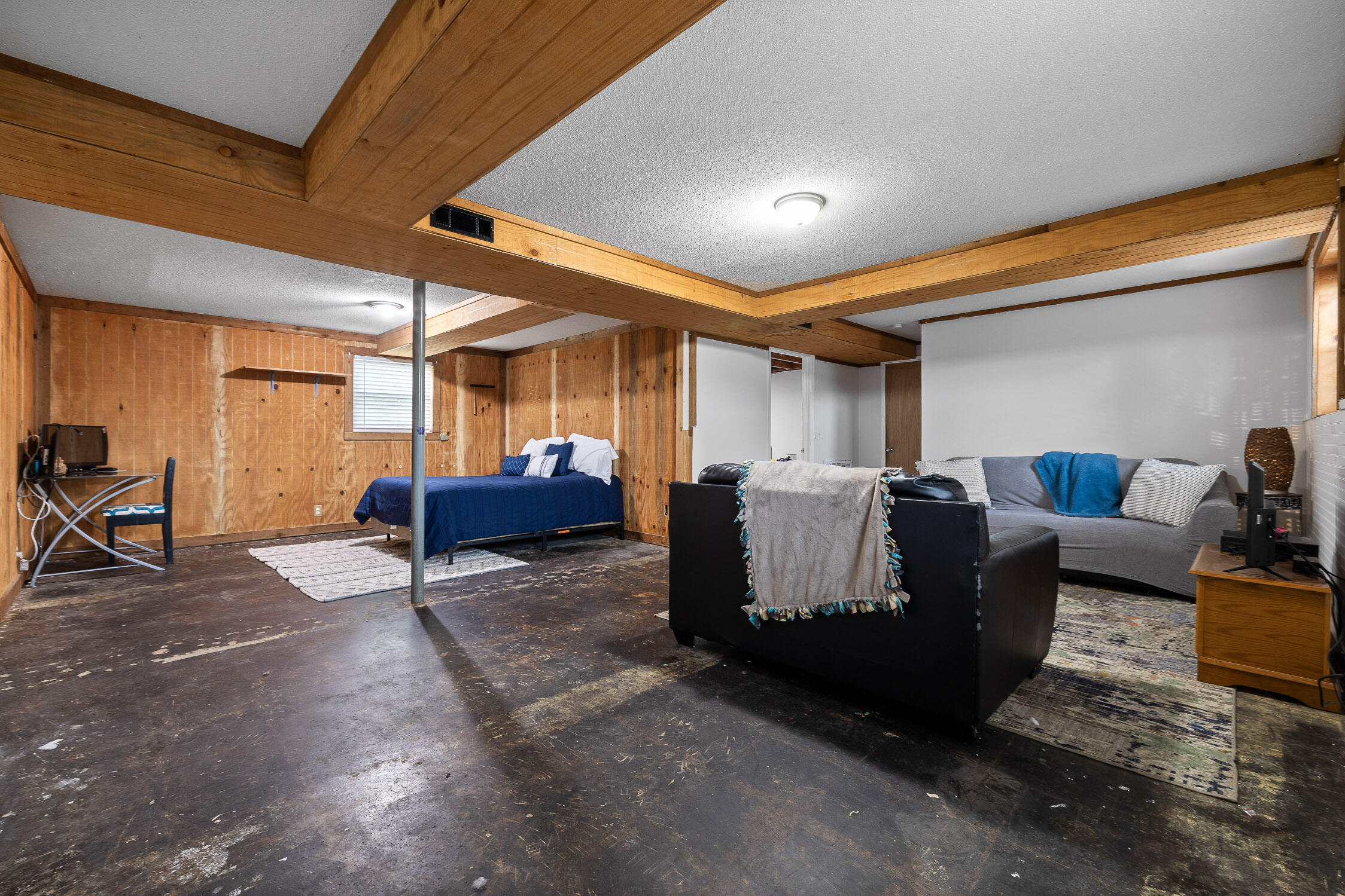 7203 Sterling Road