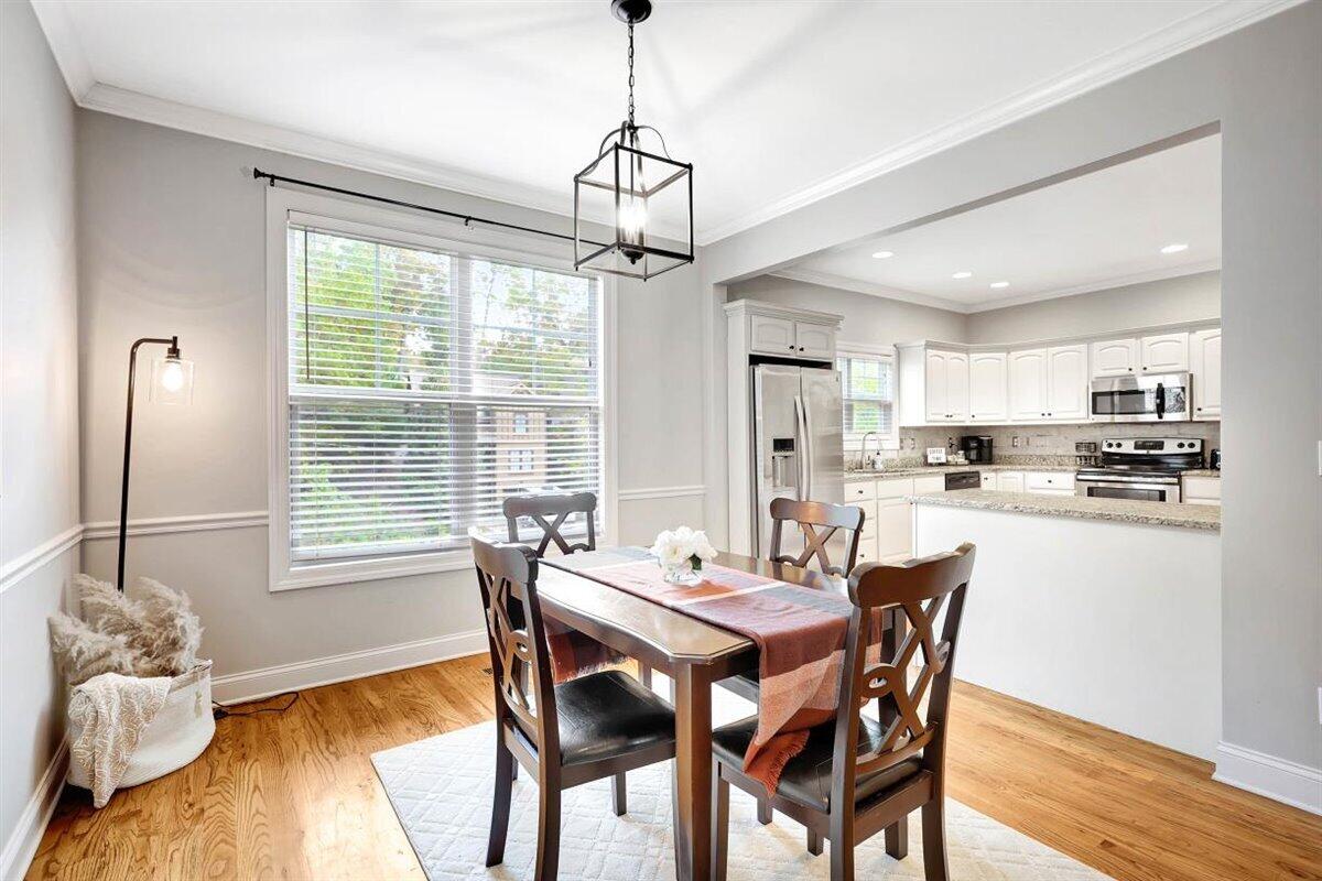 908 Dartmouth Street