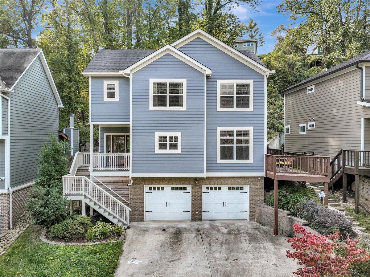 908 Dartmouth Street