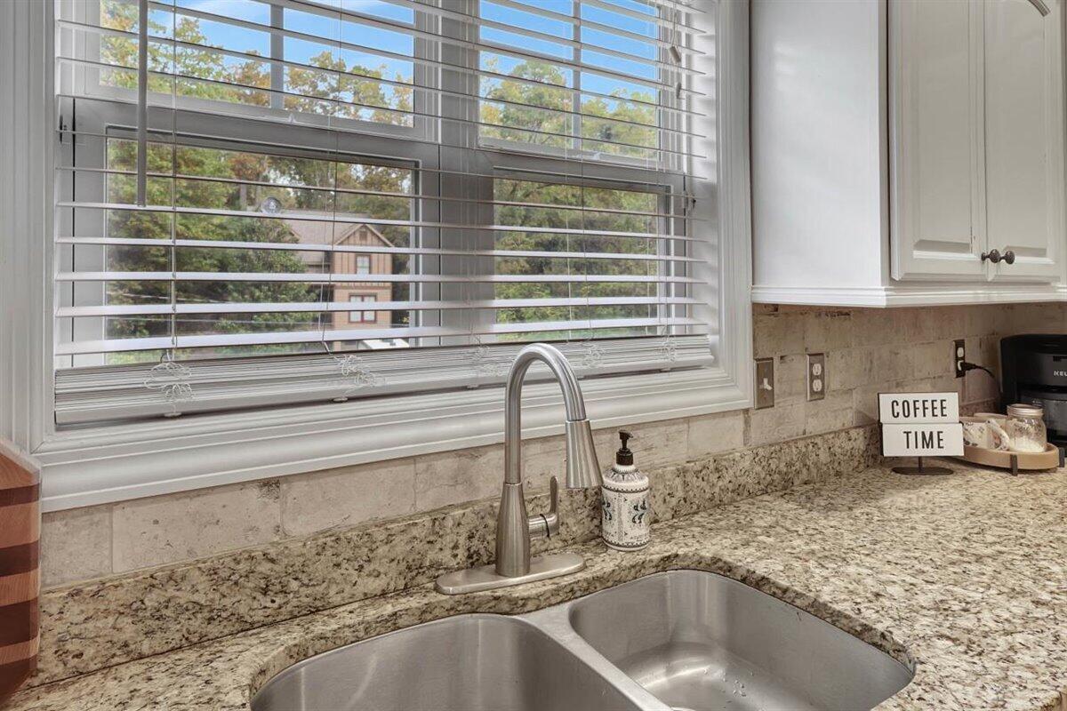 908 Dartmouth Street