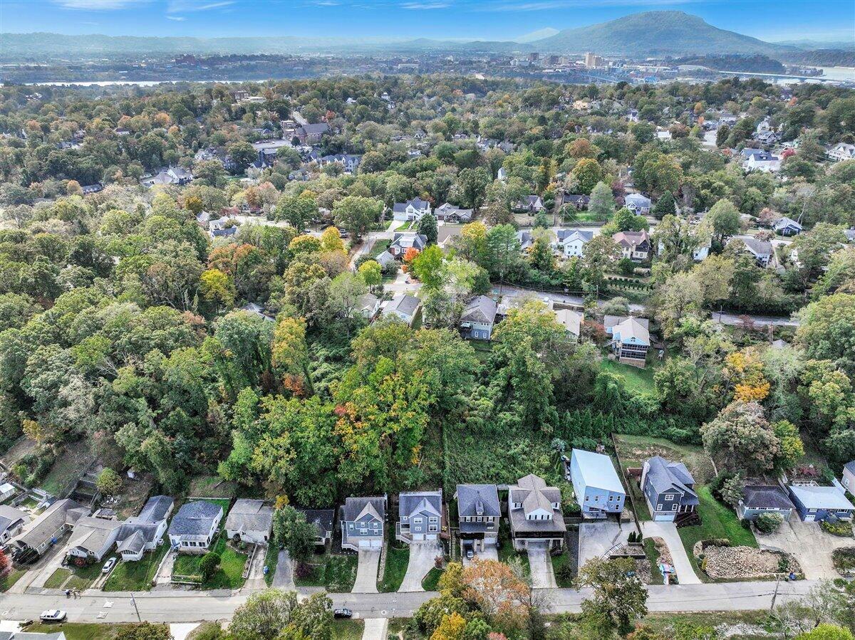 908 Dartmouth Street