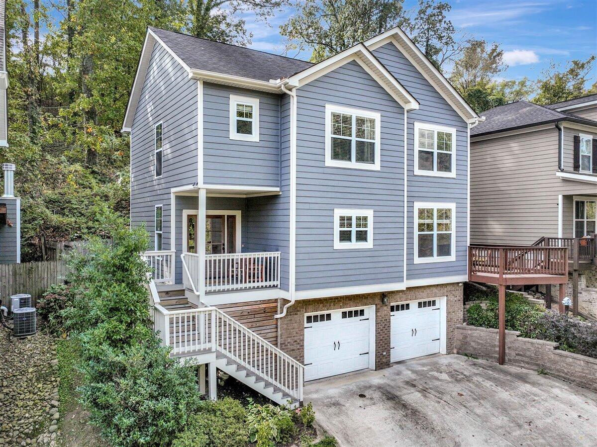 908 Dartmouth Street