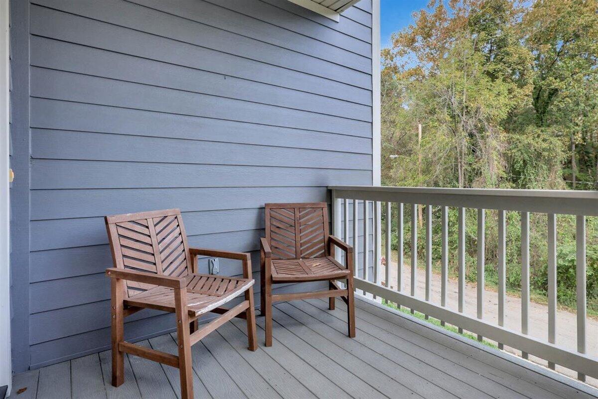 908 Dartmouth Street