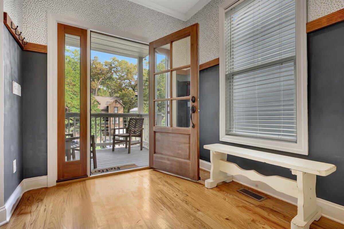 908 Dartmouth Street