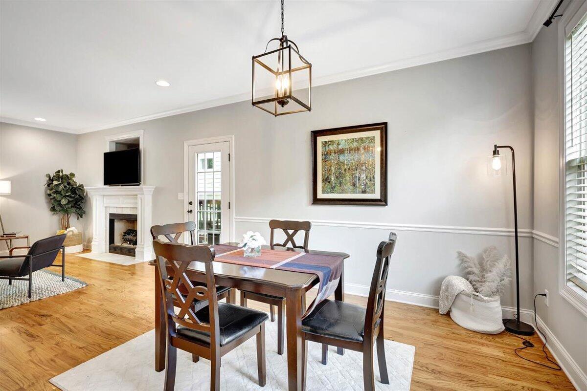 908 Dartmouth Street