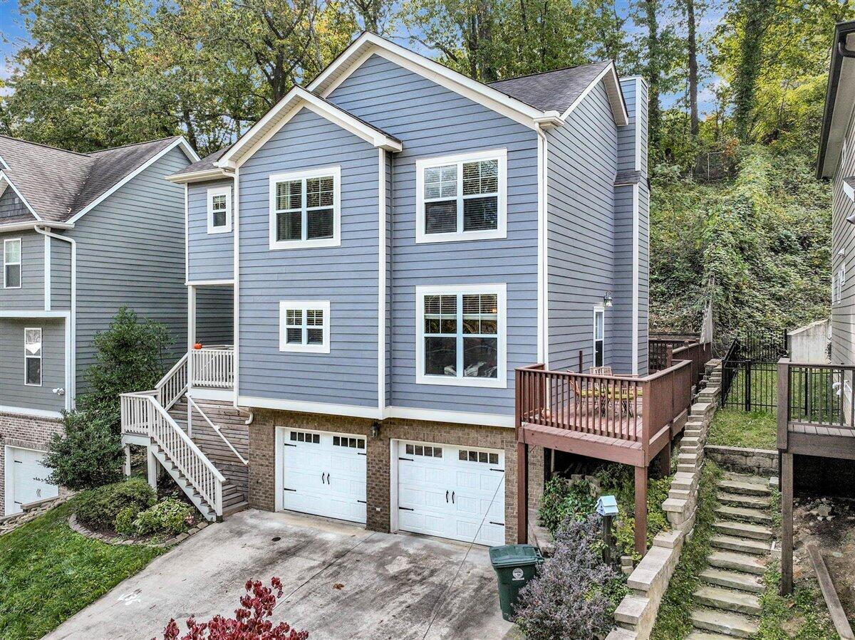 908 Dartmouth Street