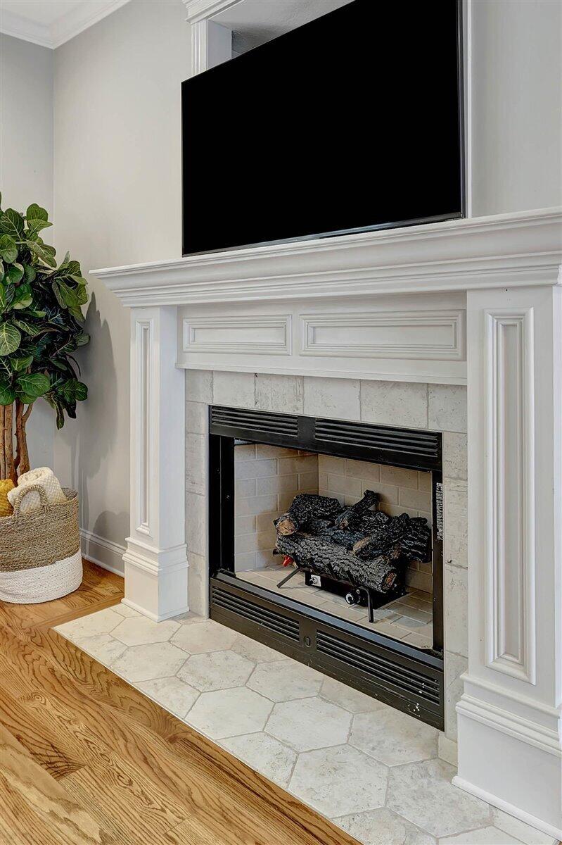 908 Dartmouth Street