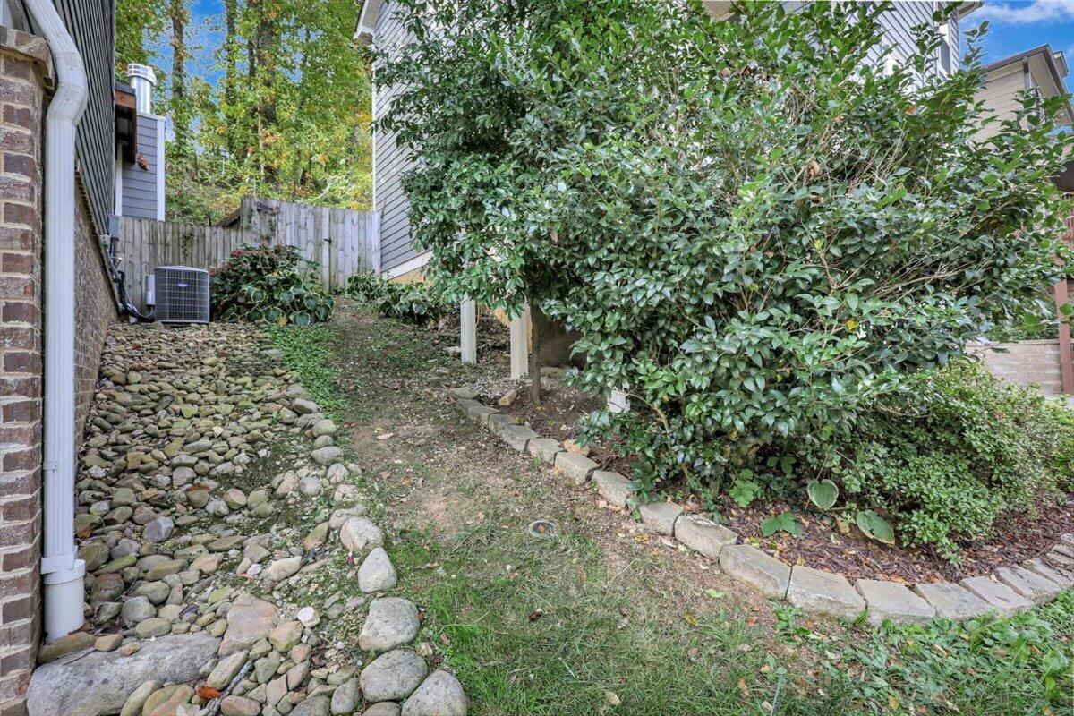 908 Dartmouth Street