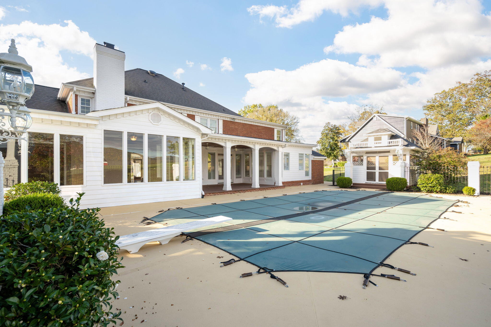 8304 Heron Cir