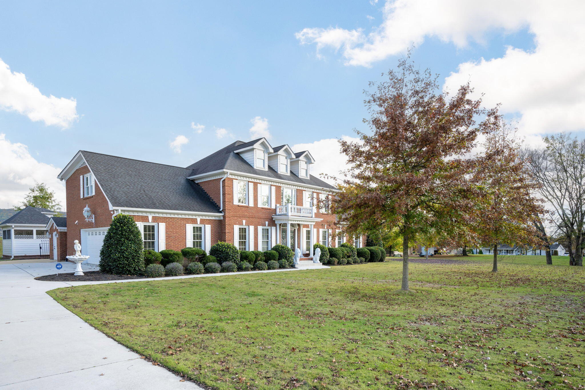 8304 Heron Cir