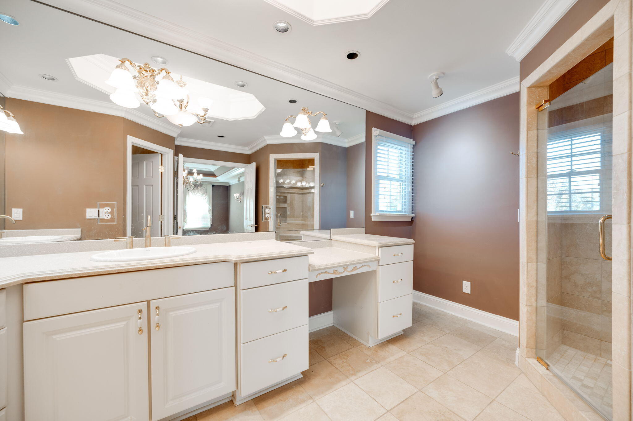 8304 Heron Cir