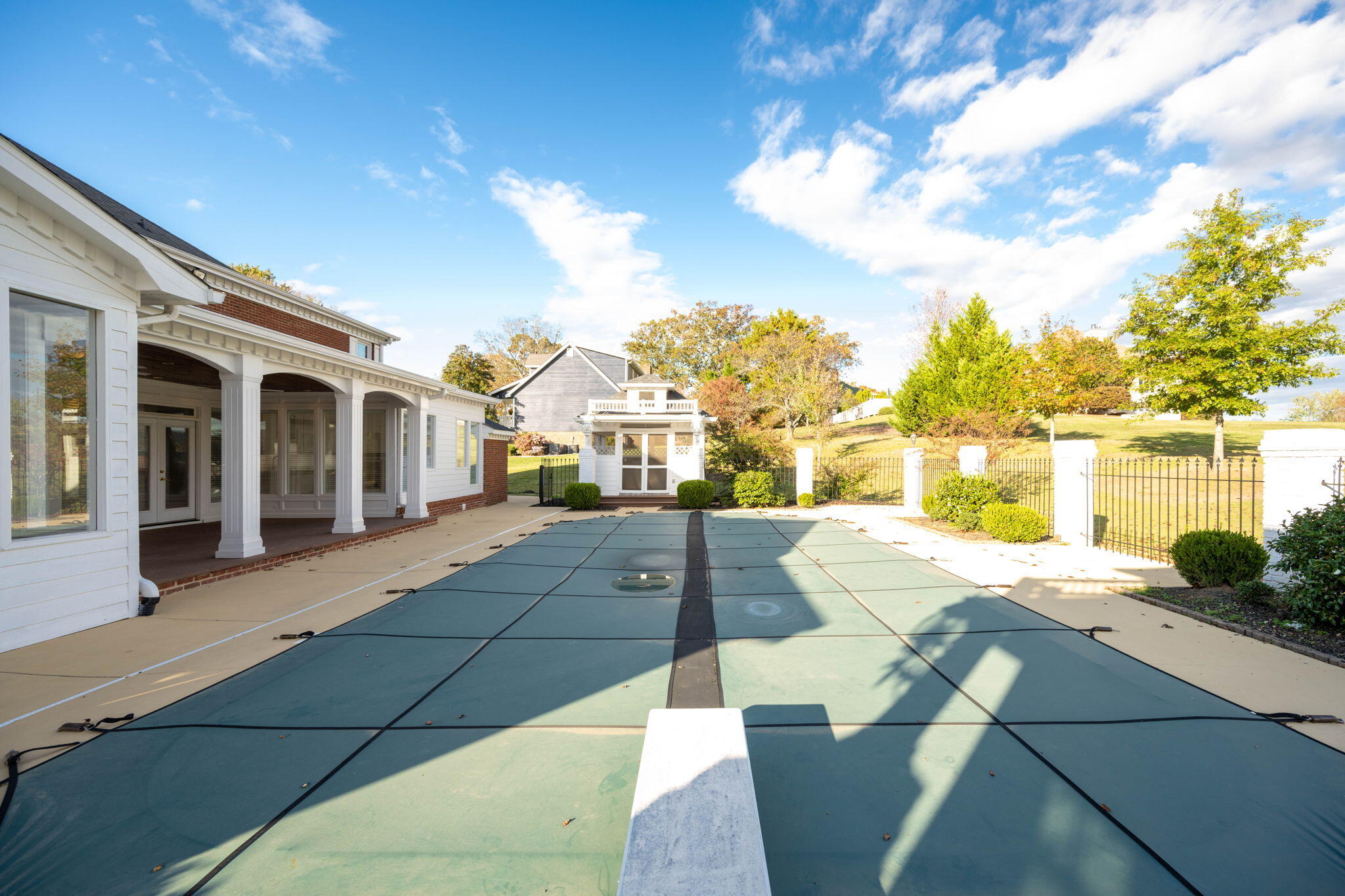 8304 Heron Cir