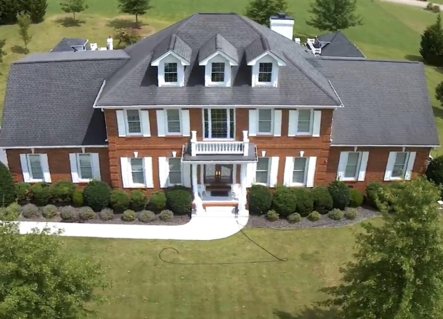 8304 Heron Cir