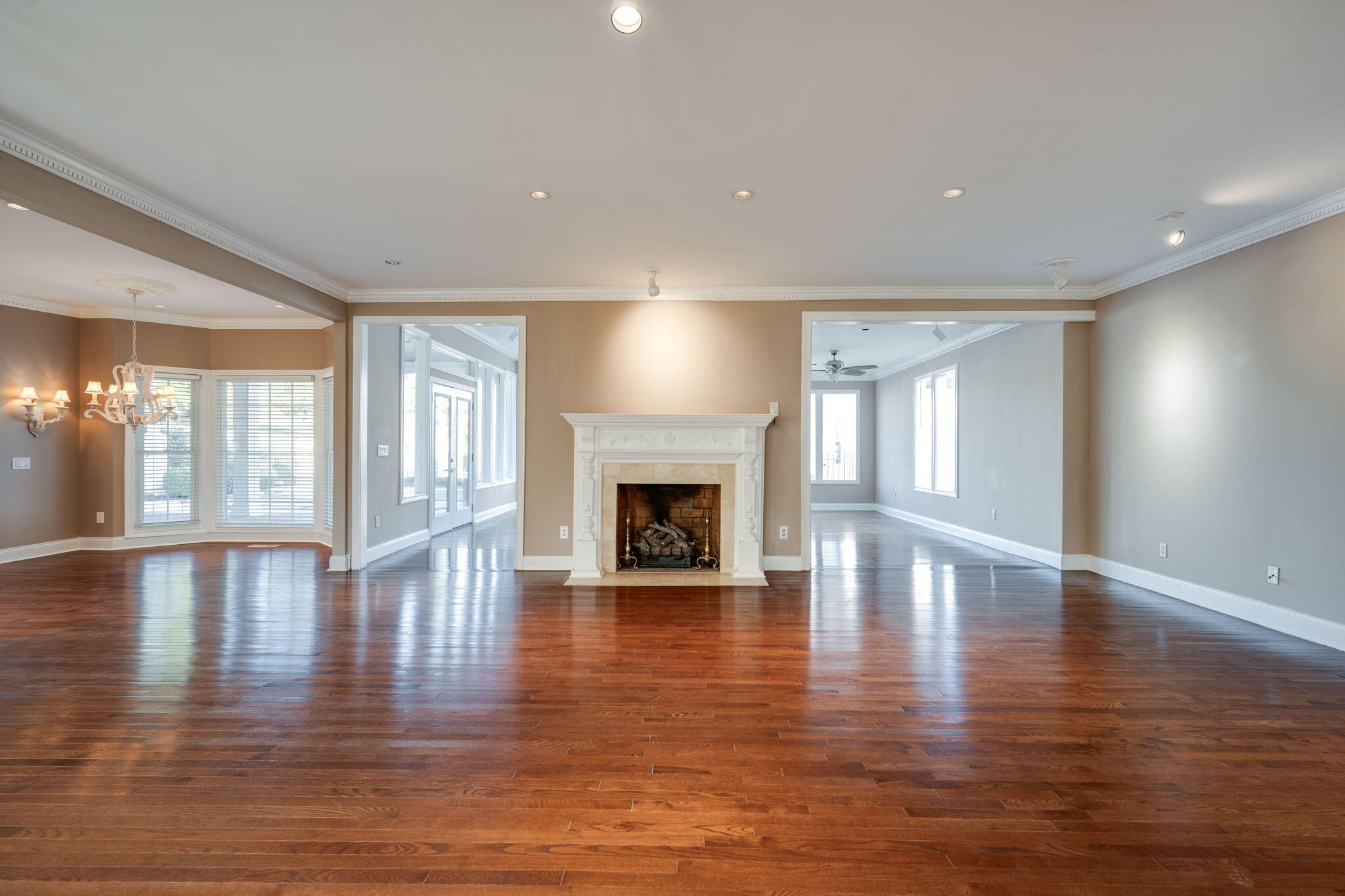 8304 Heron Cir