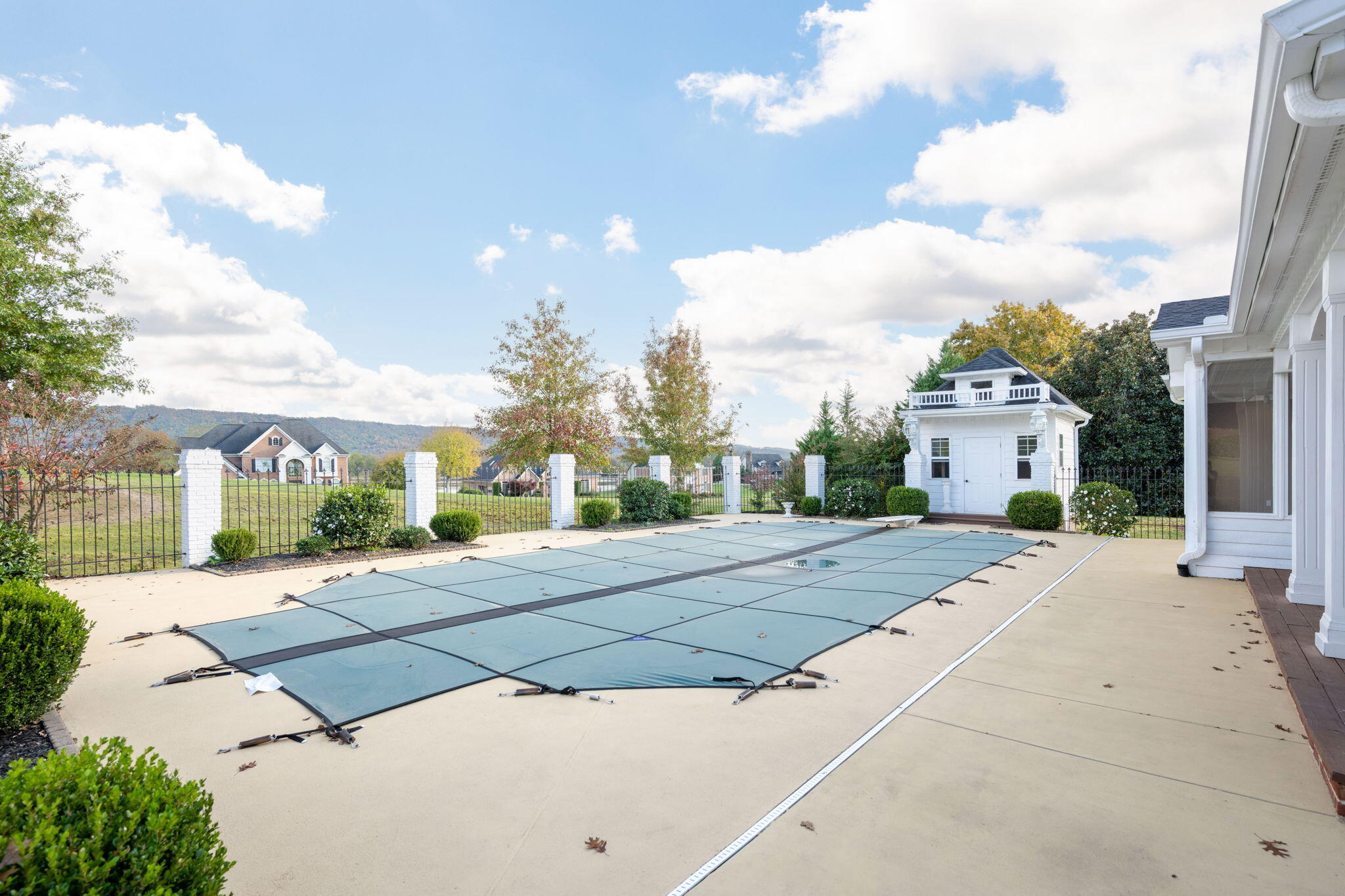 8304 Heron Cir