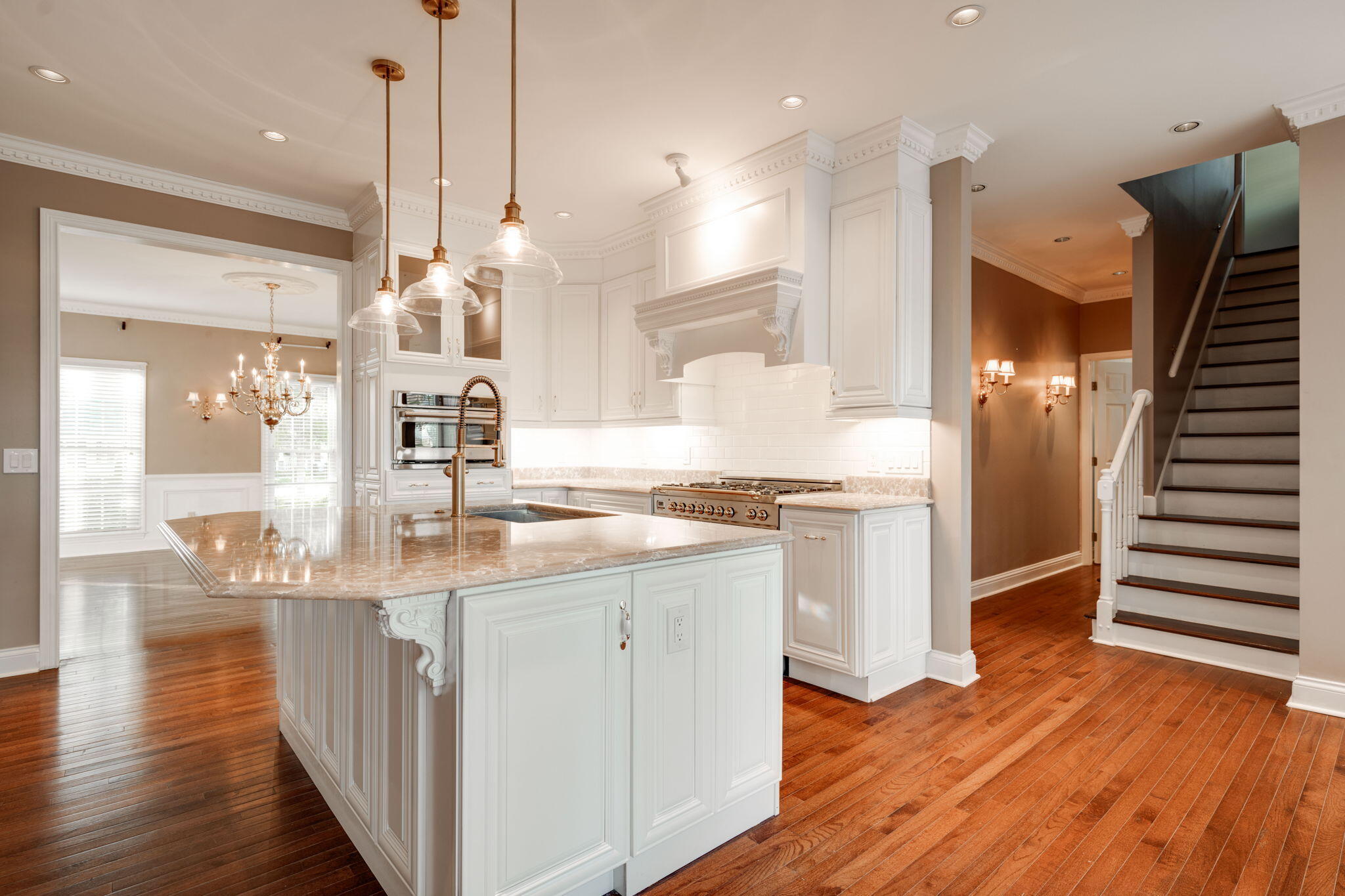 8304 Heron Cir
