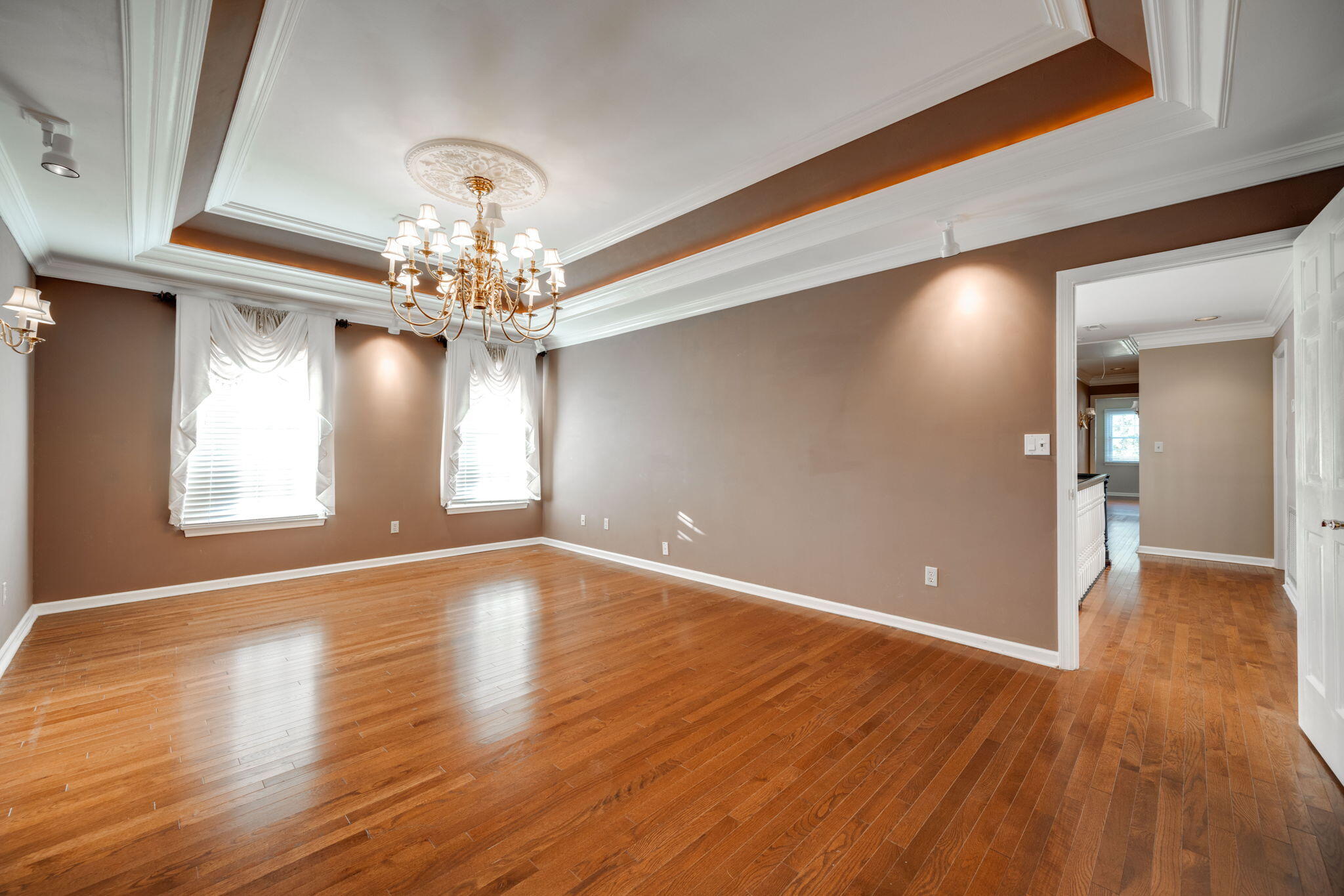 8304 Heron Cir