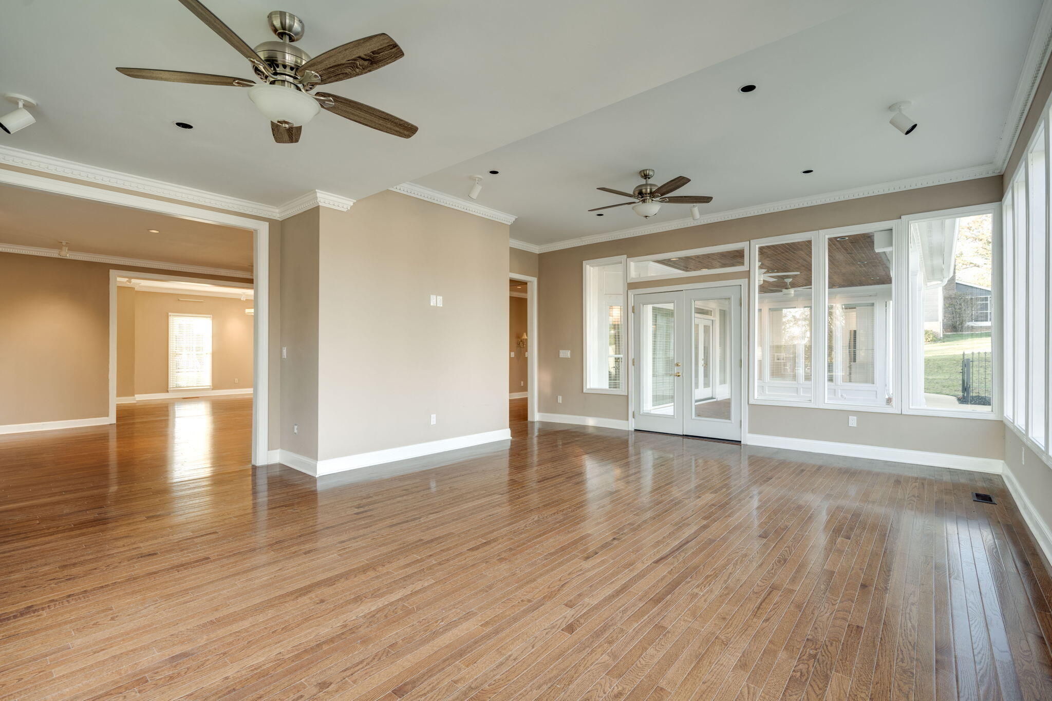8304 Heron Cir