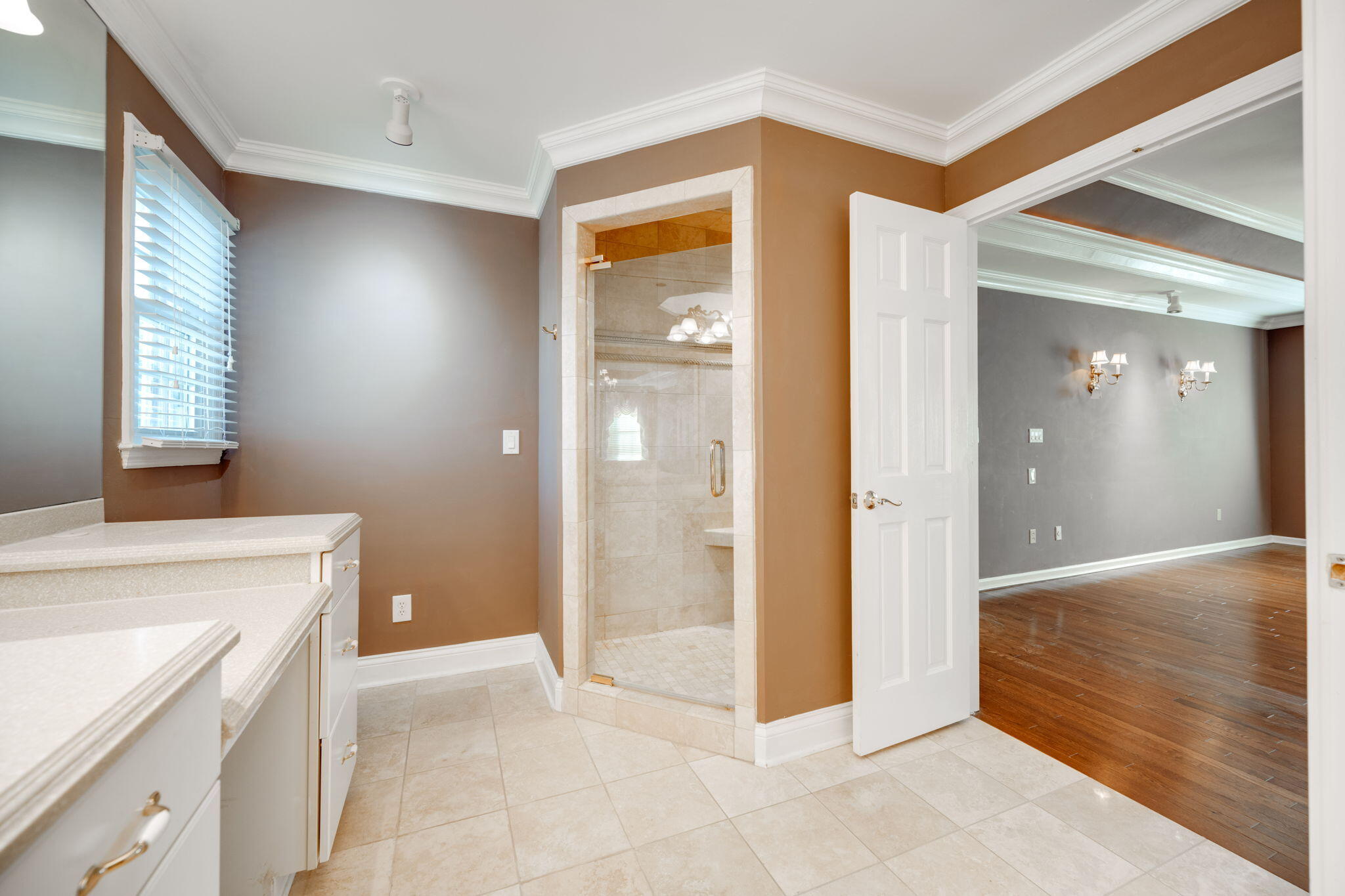 8304 Heron Cir