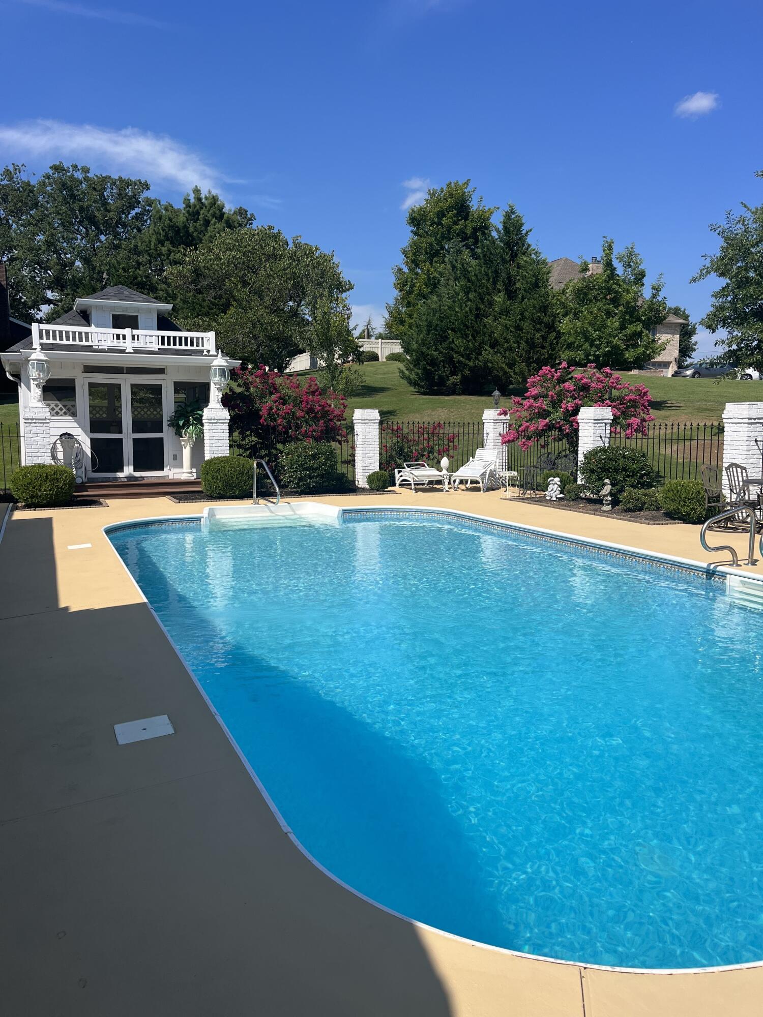 8304 Heron Cir