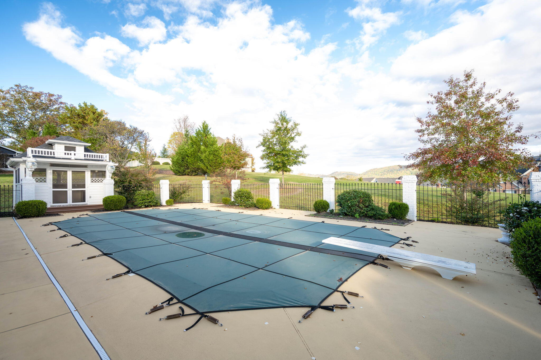 8304 Heron Cir