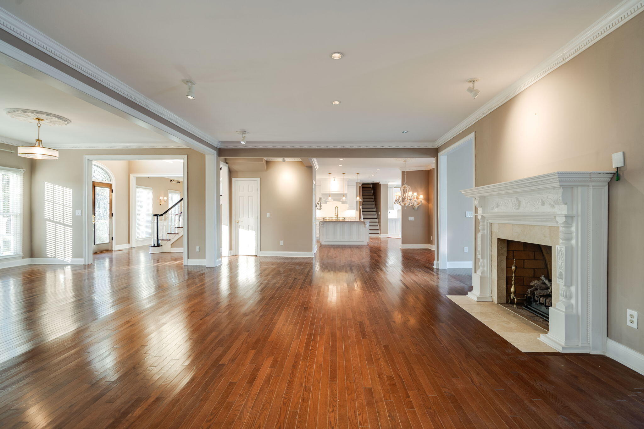 8304 Heron Cir