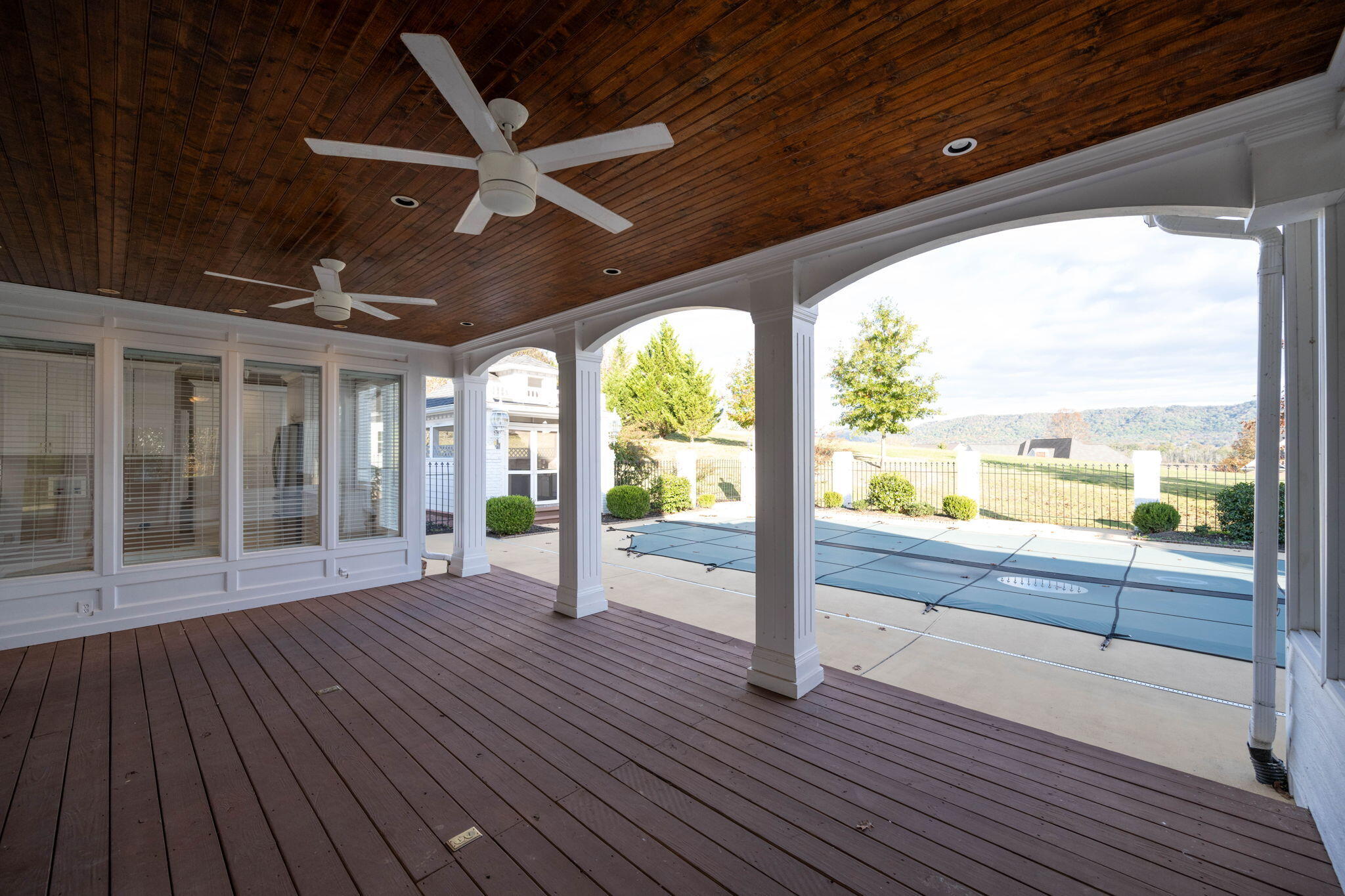 8304 Heron Cir